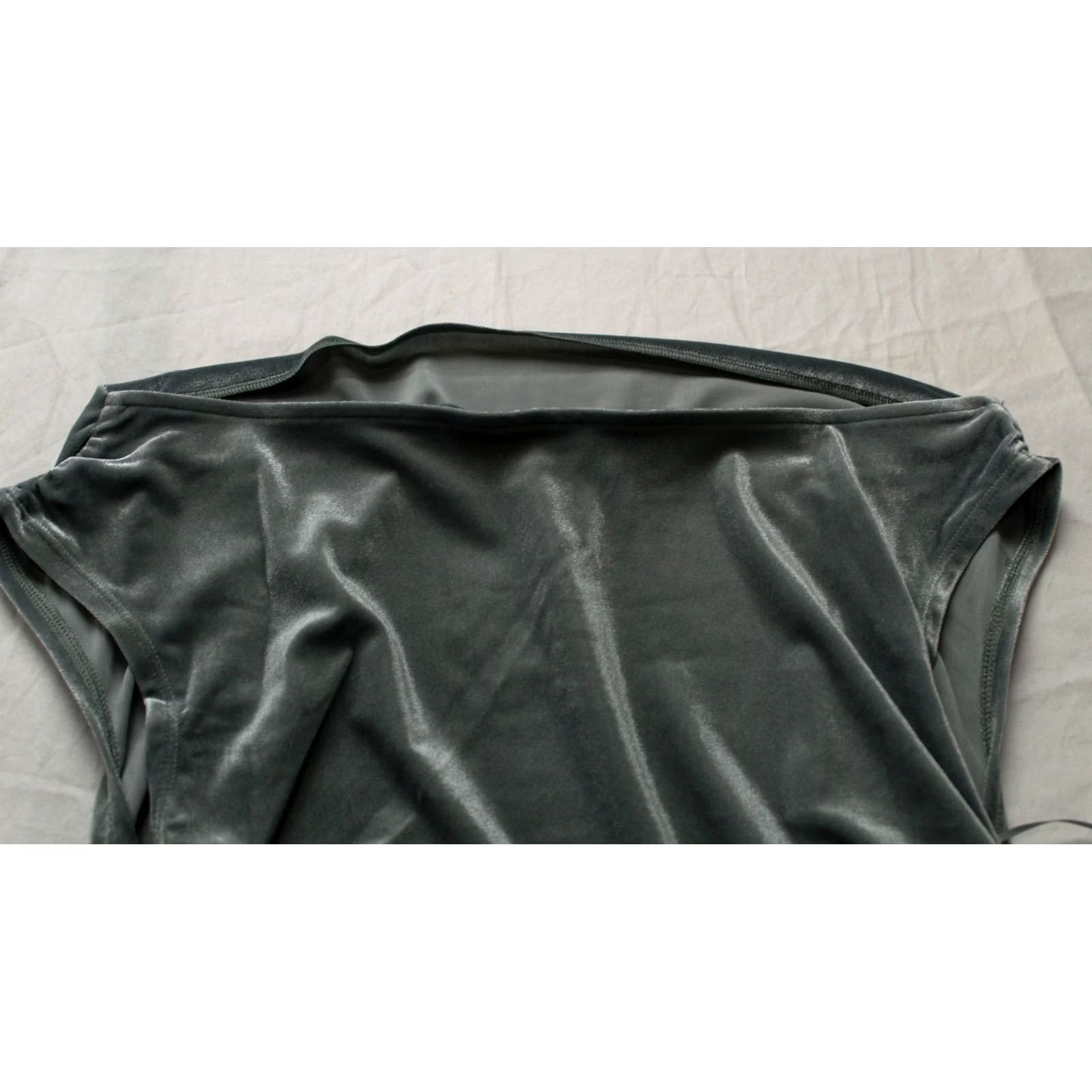 Old Navy Old Navy Women's Velvet Ruched Asymmetrical Top Underwater Medium NWT Size M / US 6-8 / IT 42-44 - 4 Thumbnail