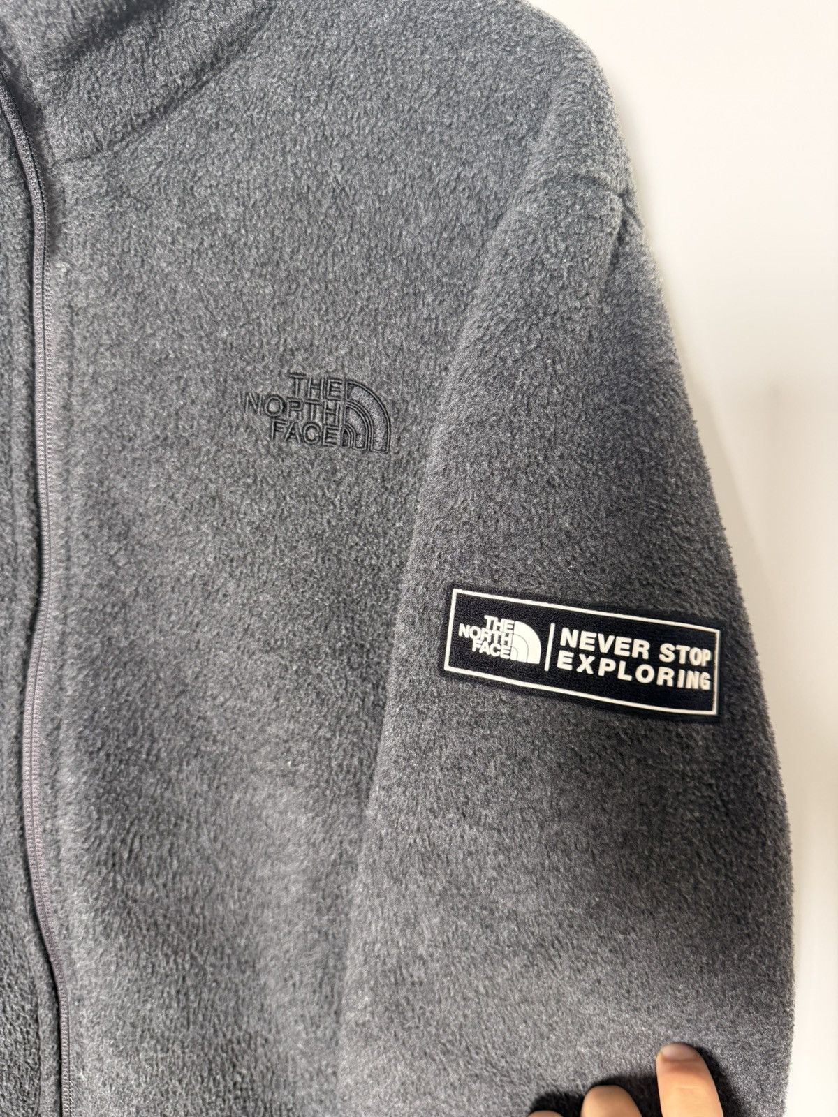 The North Face The North Face Fleece Jacket Grey – Size M Size US M / EU 48-50 / 2 - 4 Thumbnail