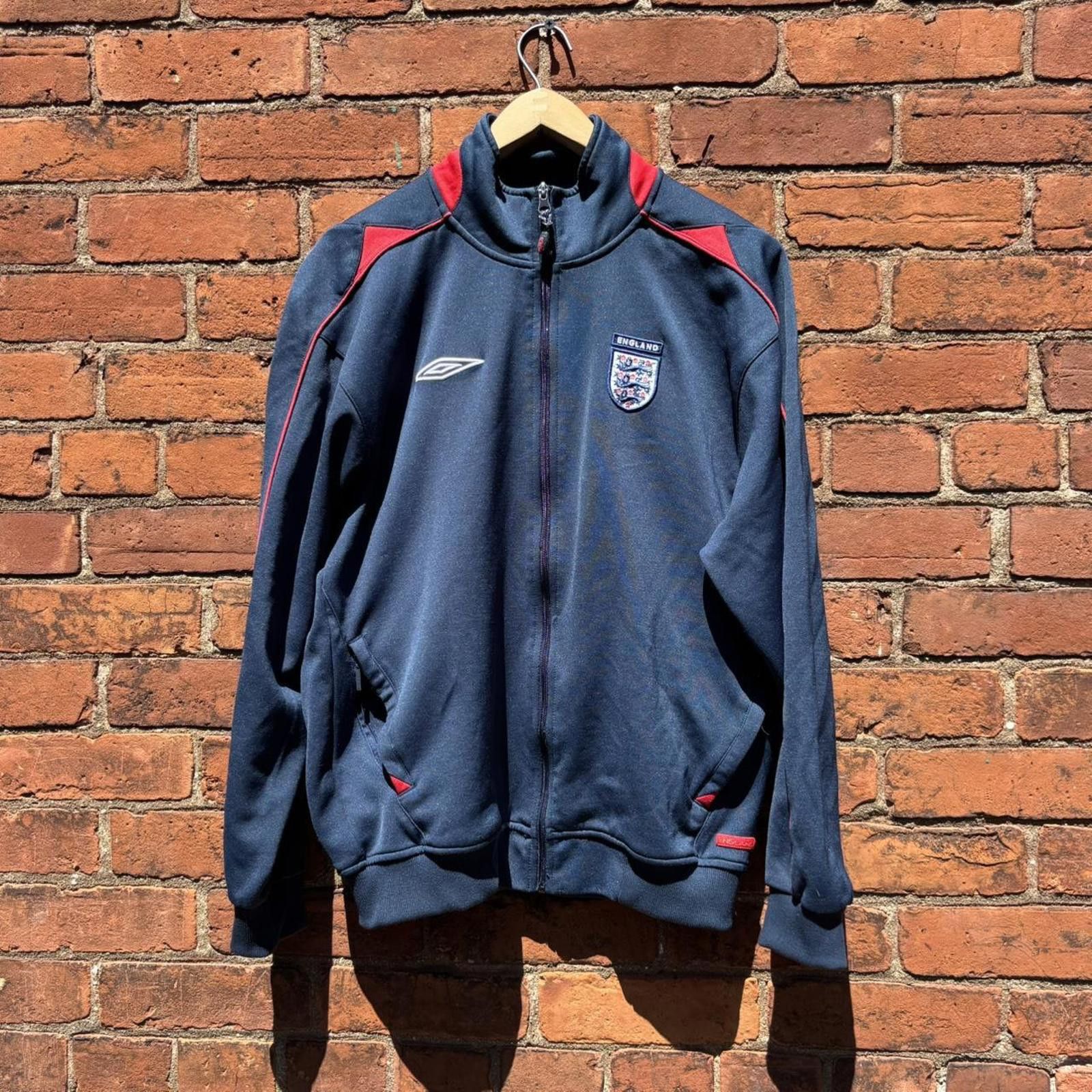 【希少】00s UMBRO ENGLAND Nylon Track Jacket MG_6639.jpg?v=1734536341&width