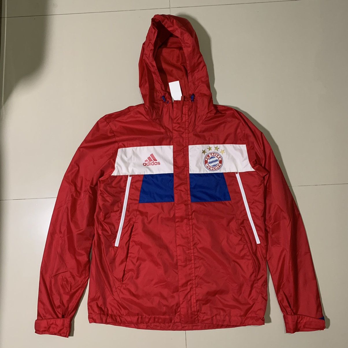 Adidas × Vintage Adidas Bayern Munchen Windbreaker Jacket Red 2014 Size US L / EU 52-54 / 3 - 1 Thumbnail