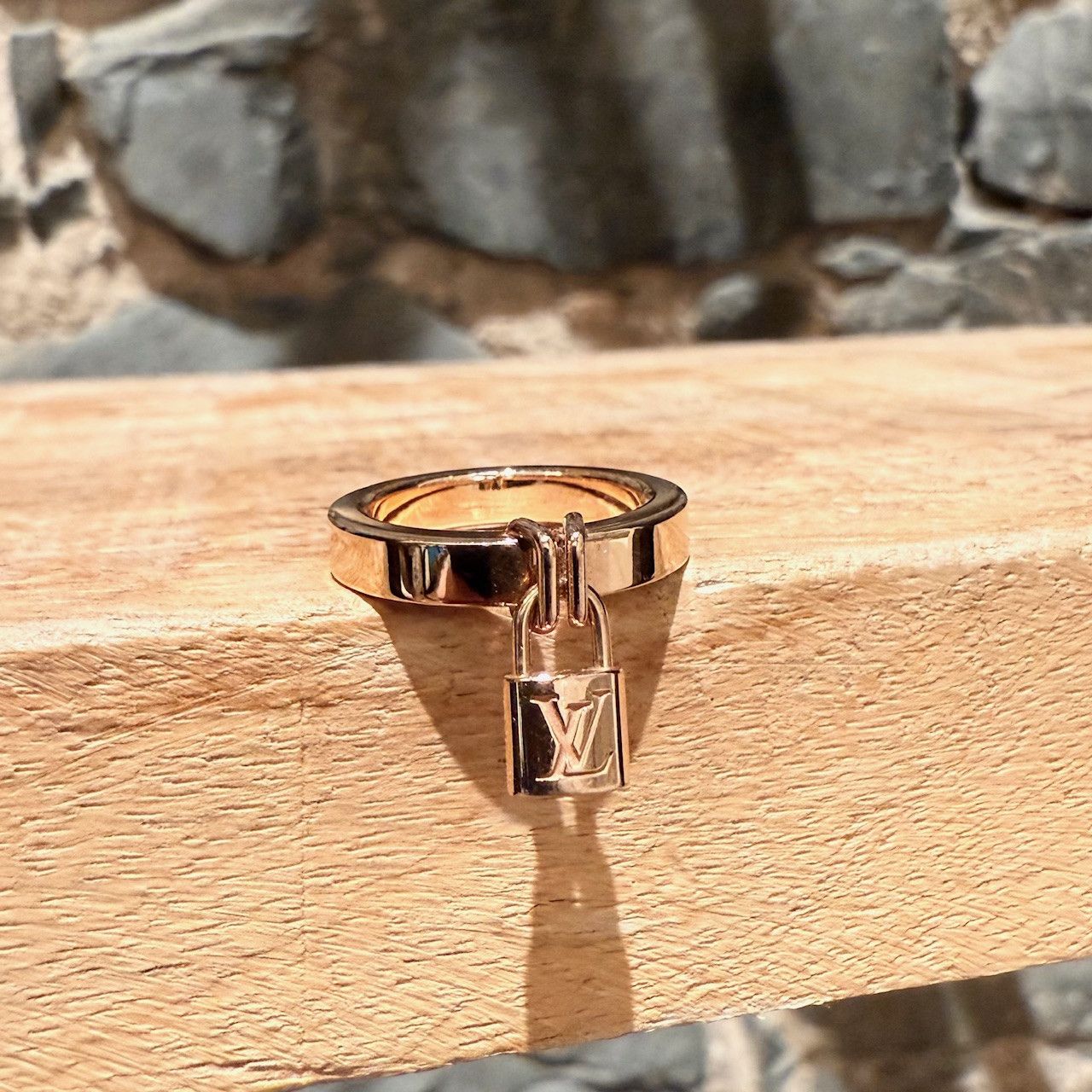 Louis Vuitton Louis Vuitton 18k Rose Gold Berg Lockit Ring - EU 49 / US 5 Size ONE SIZE - 3 Thumbnail