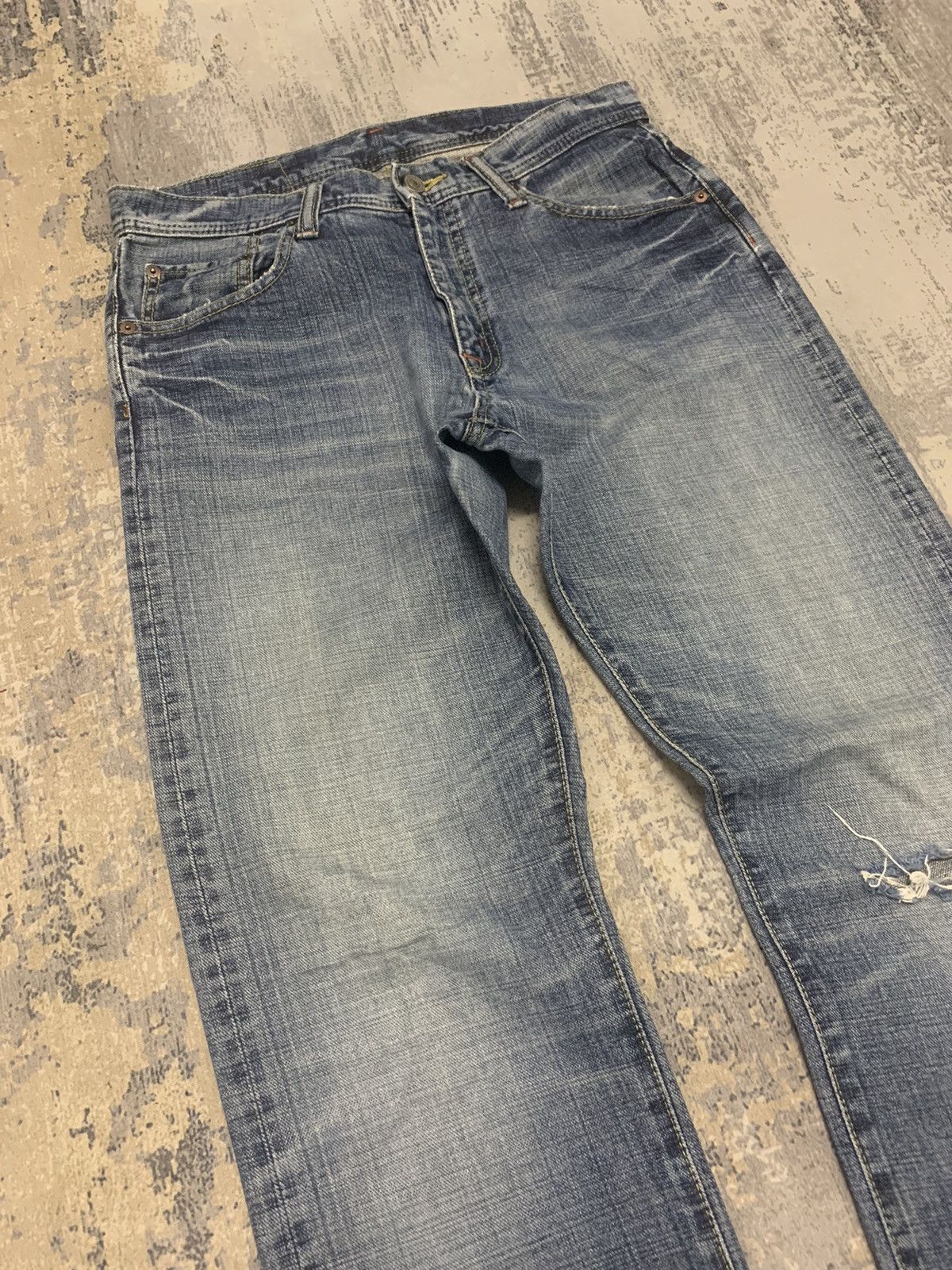 Japanese Brand Vintage Distressed GLHEART Light Wash Baggy J Size US 31 - 2 Thumbnail