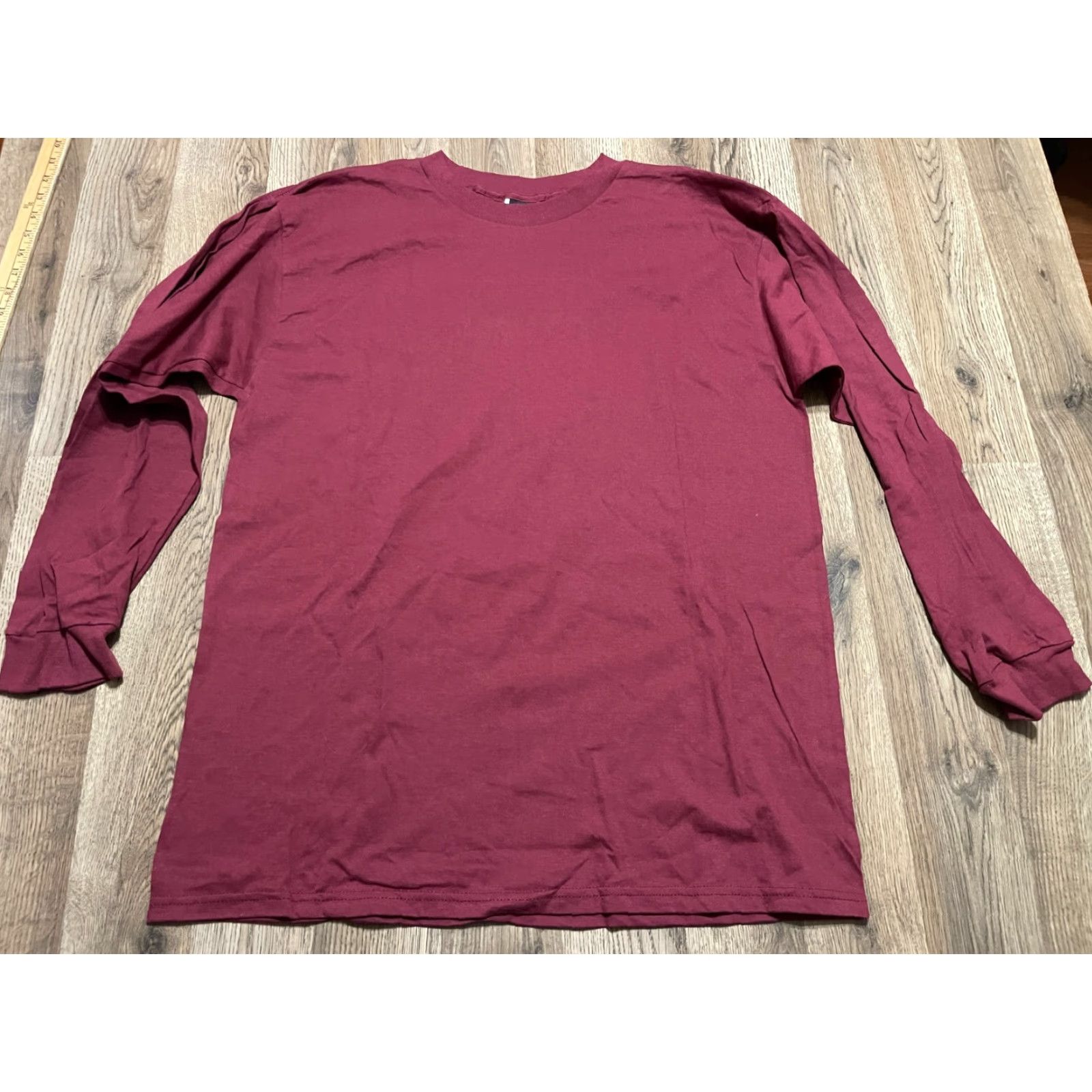 Nike Nike Shirt, Men’s Size Large, Red, Long Sleeve, Crew Neck, T-Shirt, Regular, Solid, Nike Mens L Red Long Sleeve Crew Neck Shirt Size US L / EU 52-54 / 3 - 2 Thumbnail