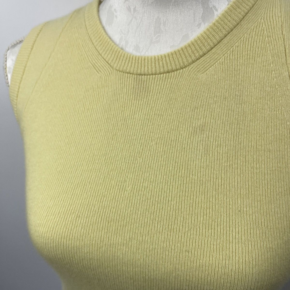 Louis Vuitton Louis Vuitton Wool Top Vest Size XS / US 0-2 / IT 36-38 - 6 Thumbnail