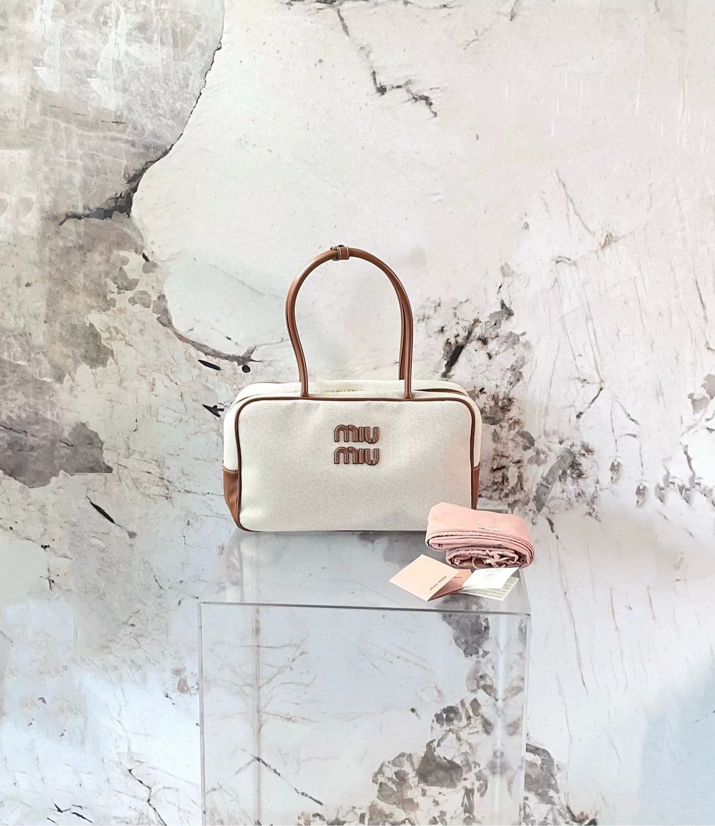 Miu Miu Pre-loved Bag Very good condition Size ONE SIZE - 1 Thumbnail