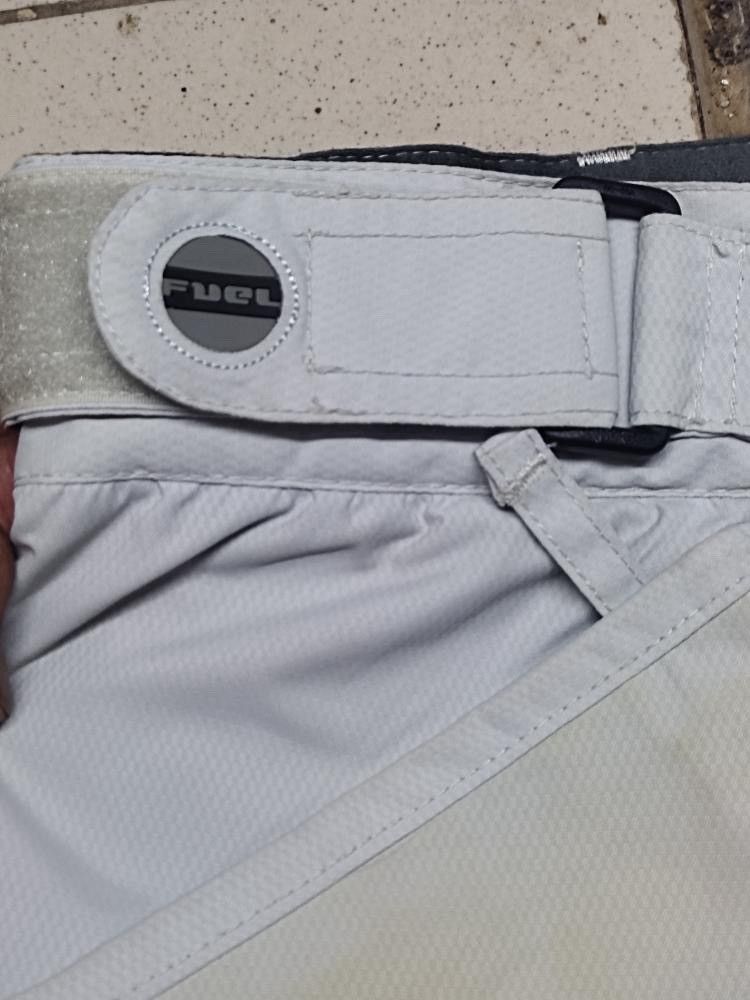 Japanese Brand VINTAGE FUEL BRAND SKATEBOARDING PANTS Size US 36 / EU 52 - 8 Thumbnail