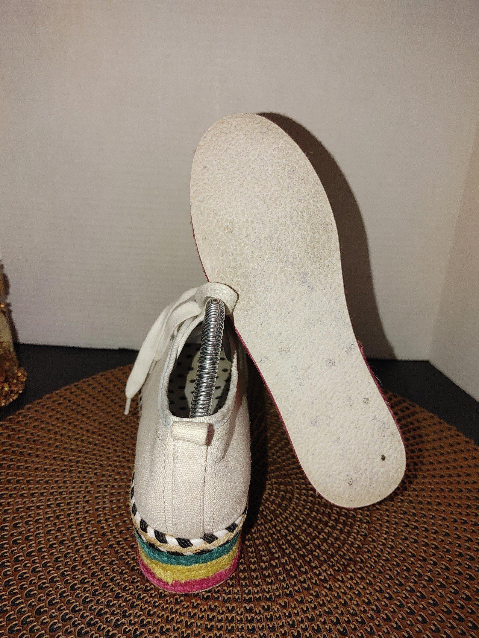 Designer Betsey Johnson Arbor Rainbow Platform Sneakers Size 7.5M Size US 7.5 / IT 37.5 - 6 Thumbnail