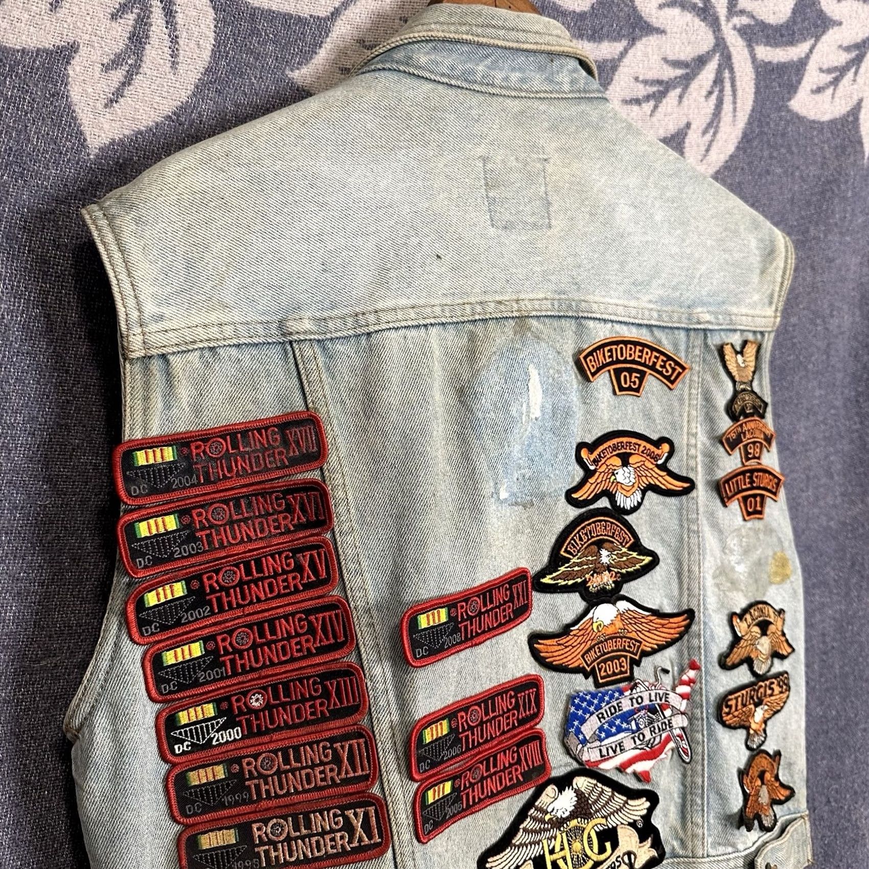 Denime VINTAGE 90s Denim Biker Vest Sleeveless Large Women’s Motorcycle Patches Pins Sun Belt Blue Cotton Denim Size L / US 10 / IT 46 - 6 Thumbnail