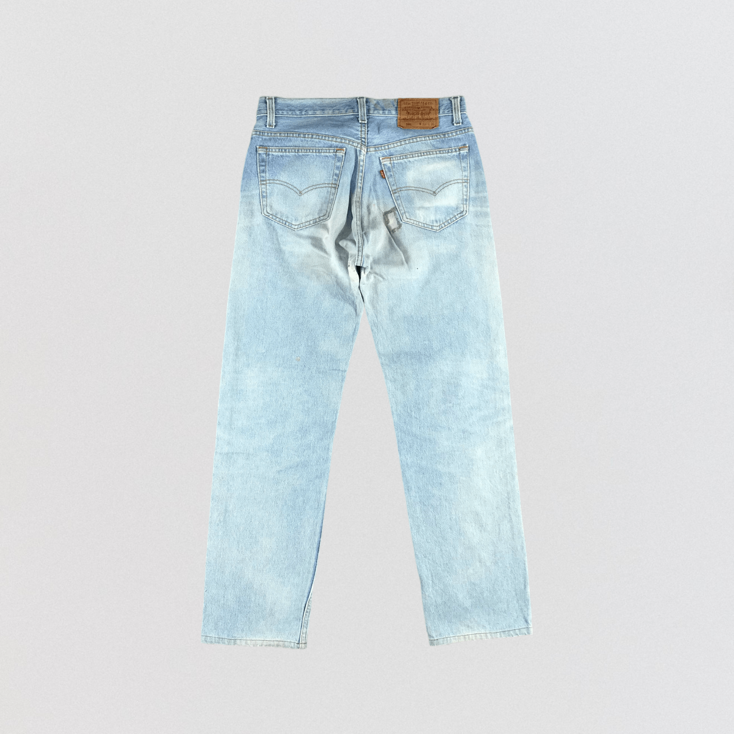 Levi's 90s Vintage Light Wash Levis 501 Jeans-JM2773 Size US 31 - 2 Thumbnail