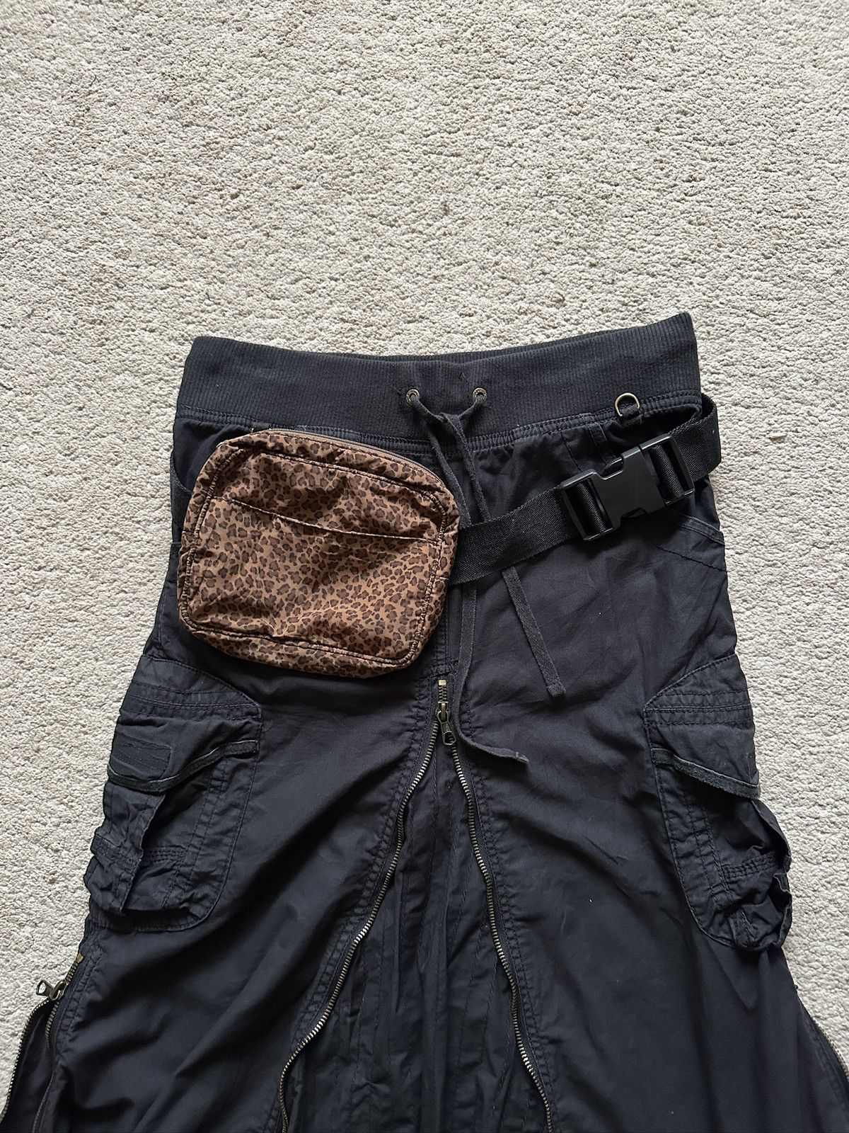Bottega Veneta 2000s Bottega Veneta Leopard Waist Bag Size ONE SIZE - 1 Thumbnail