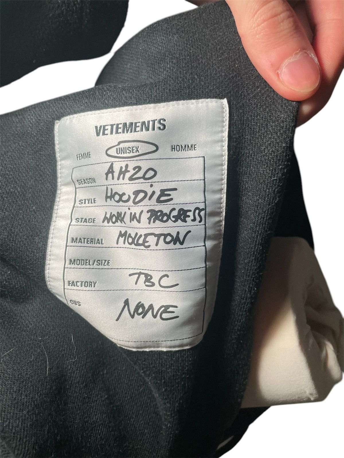 Vetements Vetements AH20 “Work in progress” black hoodie Size US M / EU 48-50 / 2 - 2 Thumbnail