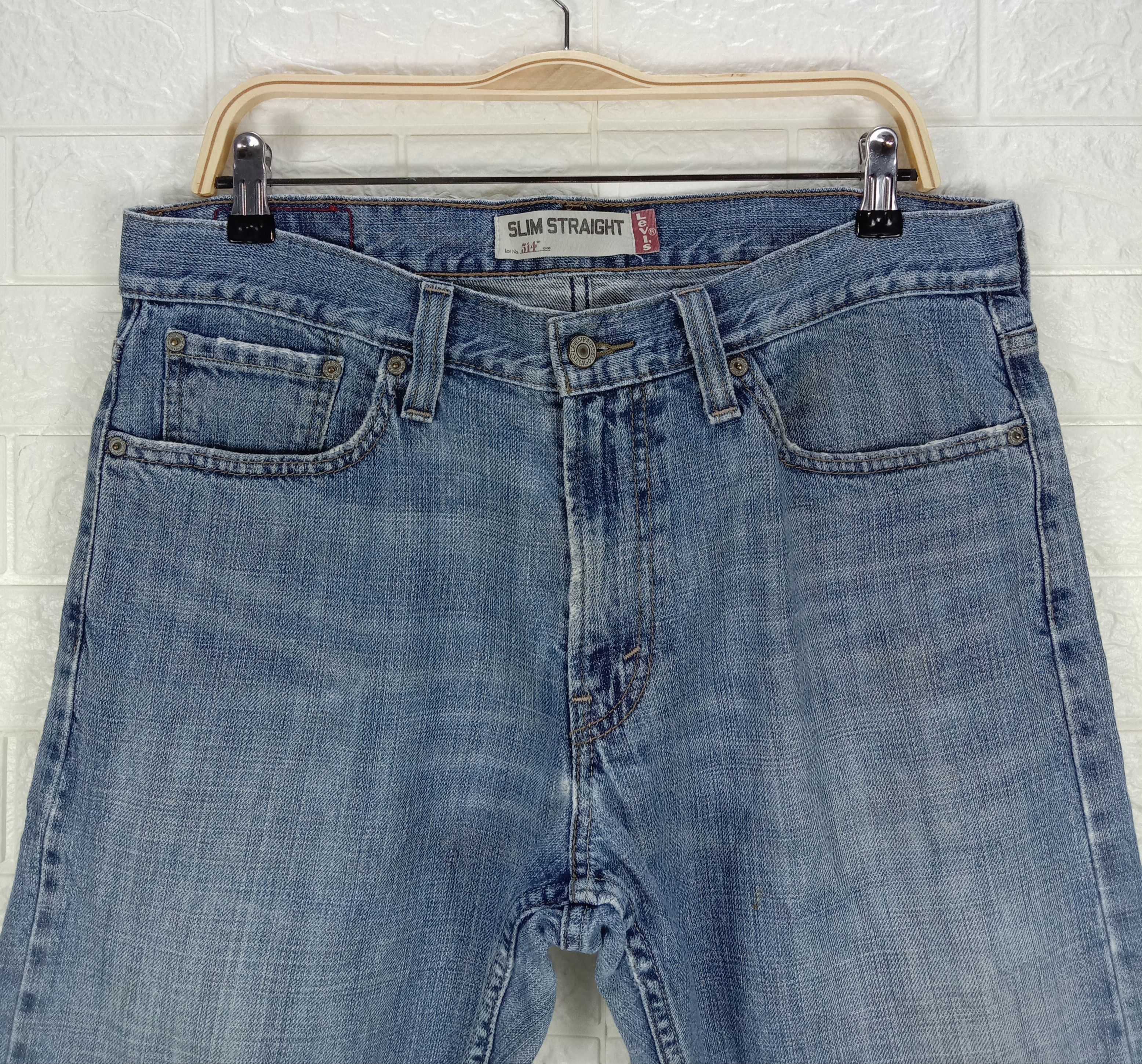 Levi's Vintage Levi's 514 Jeans Blue Wash Slim Straight Denim Size US 34 / EU 50 - 2 Thumbnail