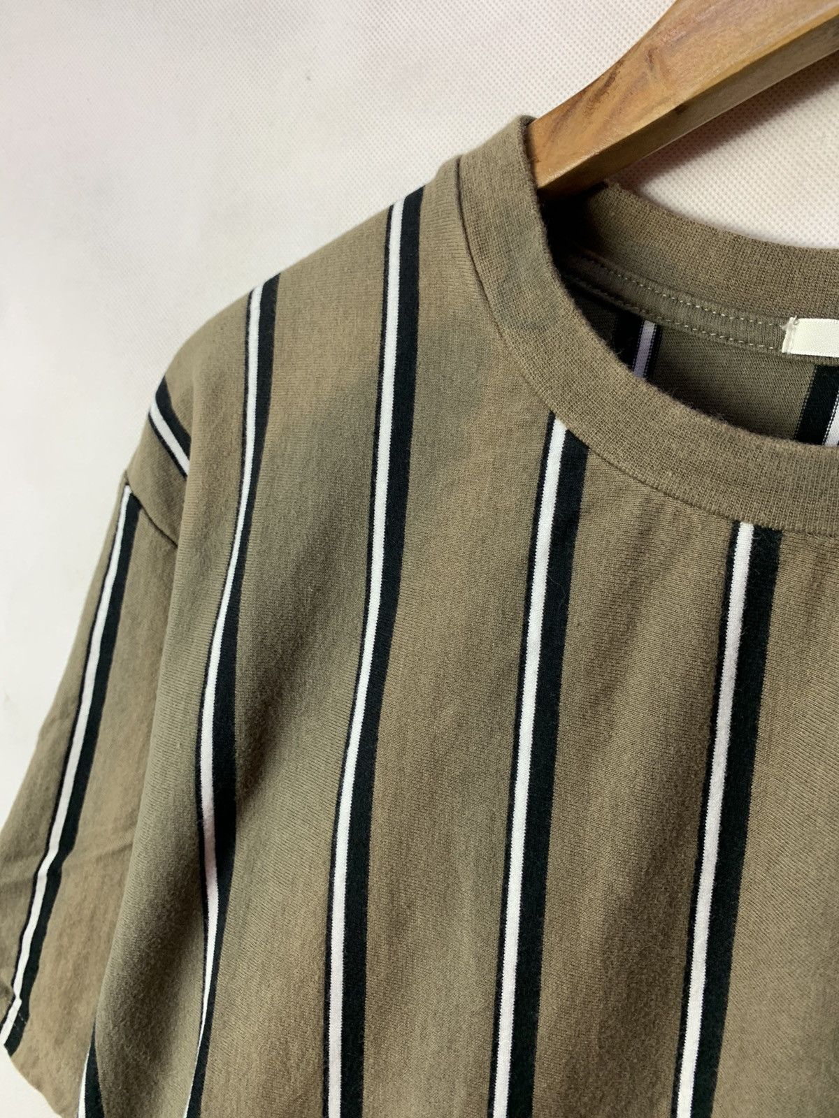 GU × Japanese Brand × Uniqlo 🔥GU Stripes Essentials Streetwear Tee Size US L / EU 52-54 / 3 - 4 Thumbnail