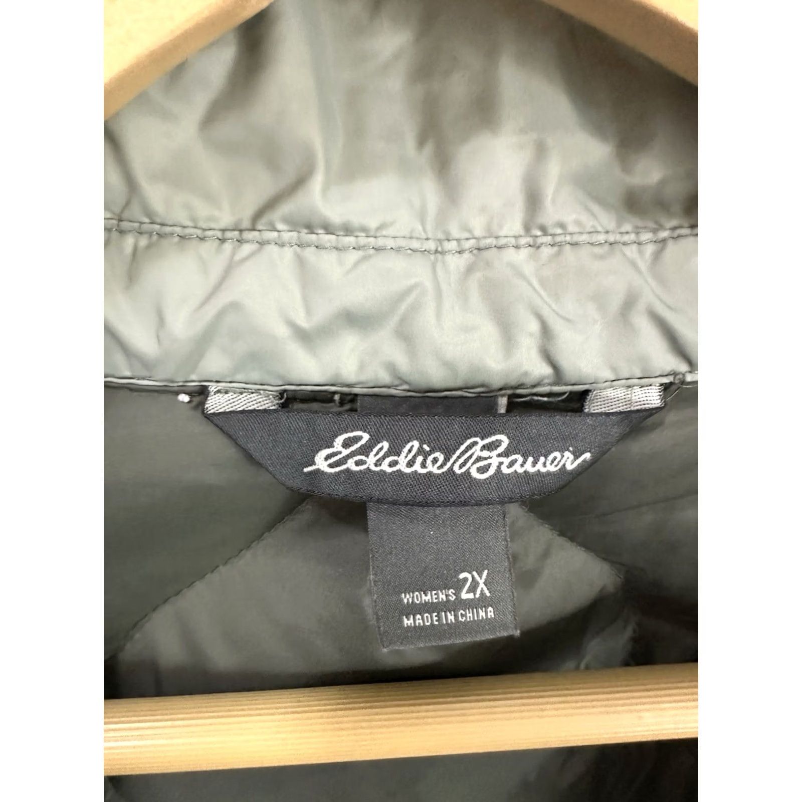 Eddie Bauer Eddie Bauer Women's Quilted EB650 Waterfowl Down Snap Sage Green Light Jacket 2X Size XXL / US 16-18 / IT 52-54 - 3 Thumbnail