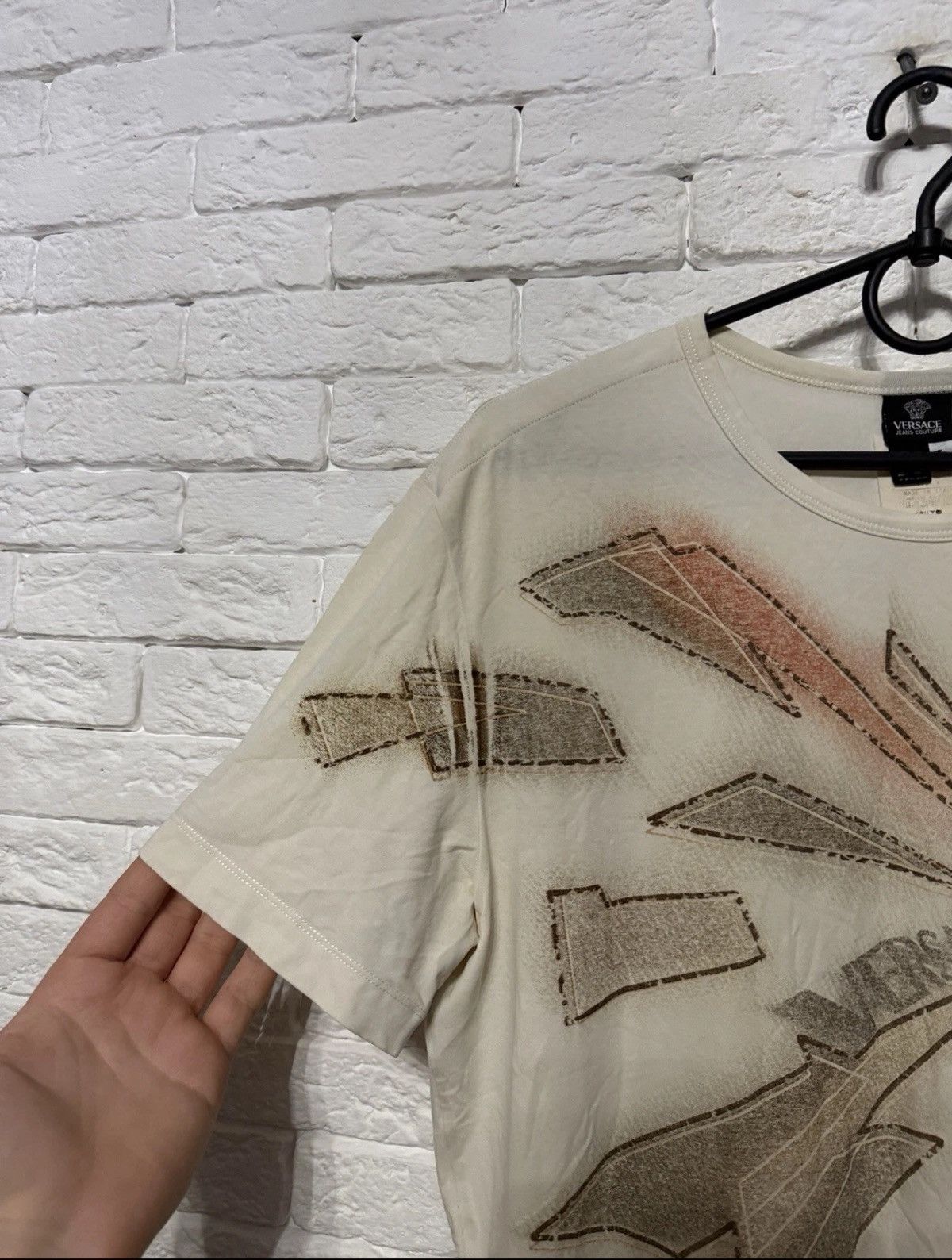 Versace Jeans Couture Vintage Versace Jeans Couture T-shirt Y2K Print Medusa Size US L / EU 52-54 / 3 - 5 Thumbnail