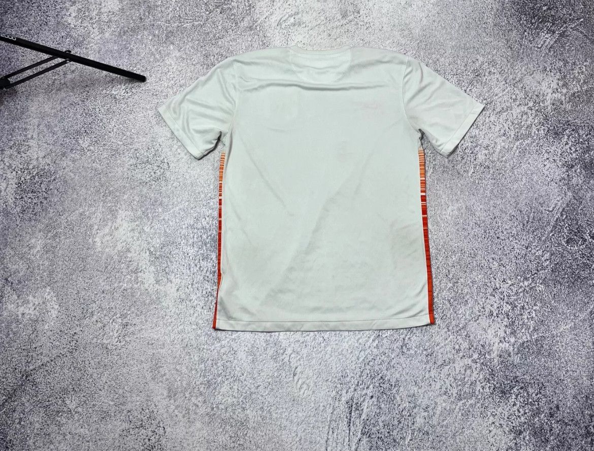 Nike × Vintage Mens soccer jersey Nike Nerherlands size M Drill Size US S / EU 44-46 / 1 - 11 Thumbnail