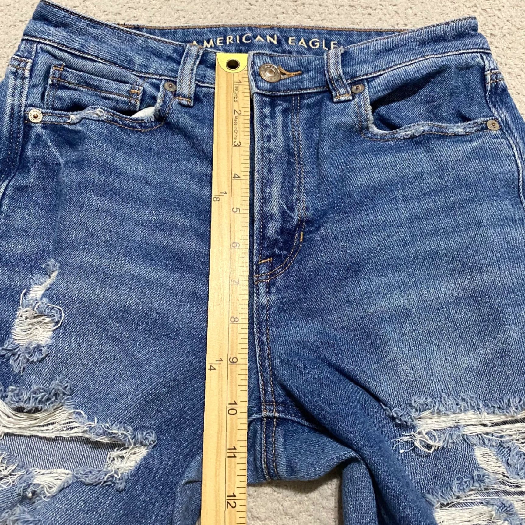 American Eagle Outfitters American Eagle Outfitters Mom Jeans Womens Size 2 Blue Denim Medium Wash Distressed Raw Hem 90s Grunge Retro Size 26" / US 2 / IT 38 - 7 Thumbnail