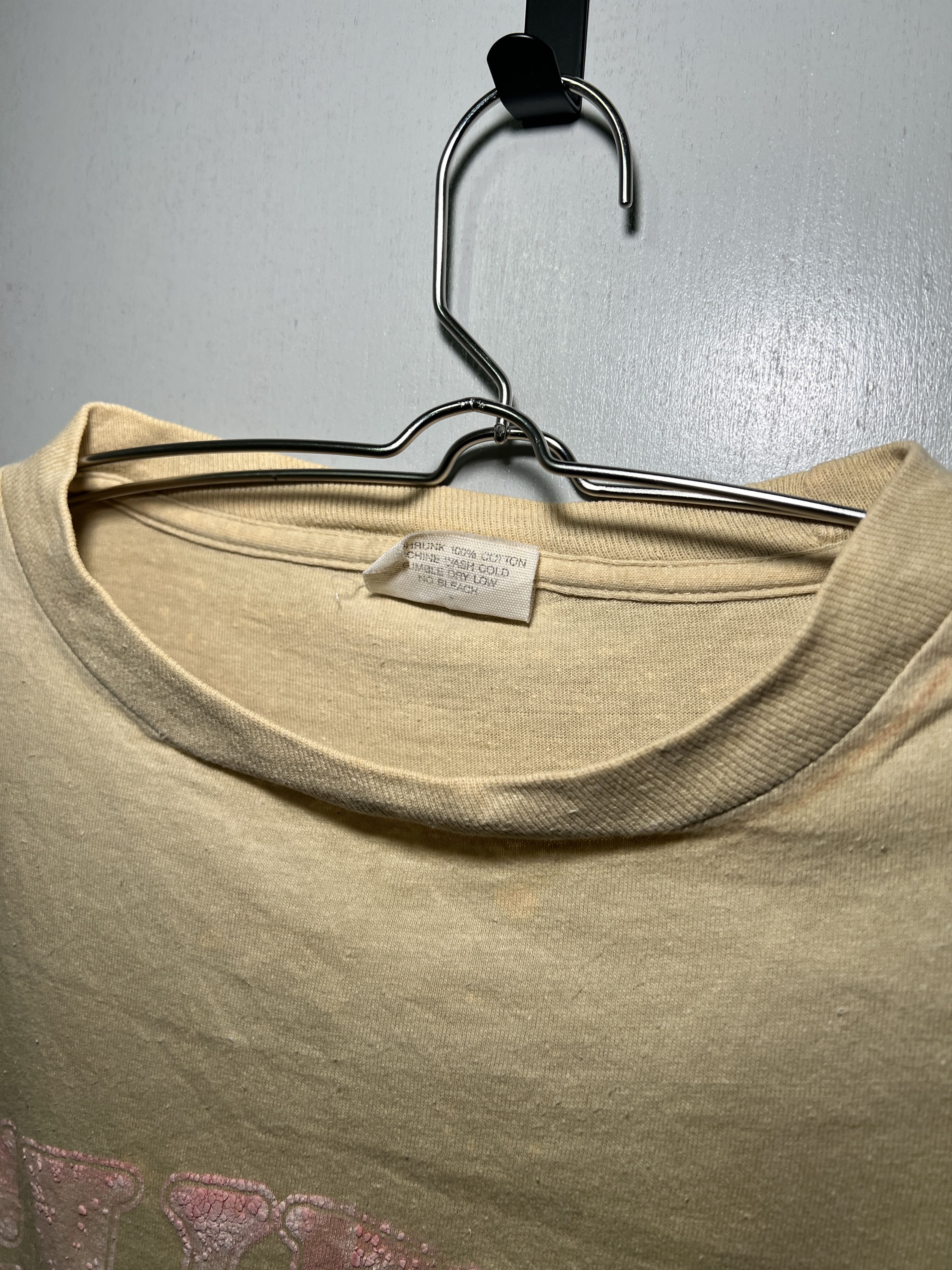 Guess × Vintage Vintage GUESS Distressed Made in USA Tee Size US L / EU 52-54 / 3 - 4 Thumbnail