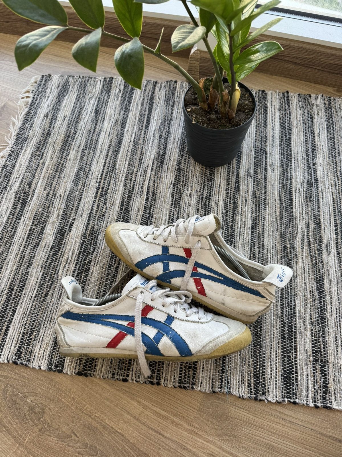 Asics Asics Onitsuka Tiger Mexico 66 Vintage Leather White shoes Size US 9 / IT 39 - 2 Thumbnail