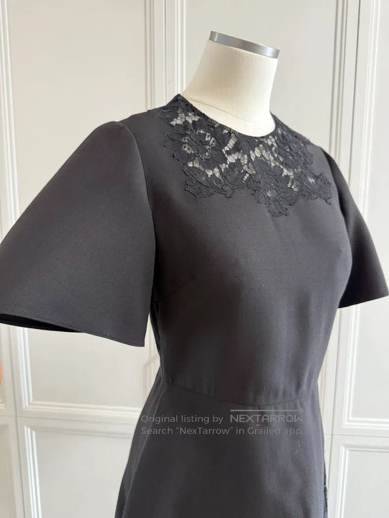 Valentino Valentino Lace dress Size S / US 4 / IT 40 - 7 Thumbnail