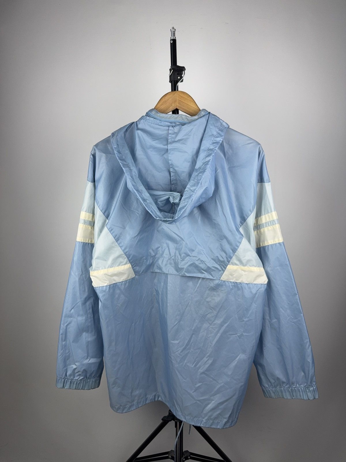 Adidas Vintage Adidas Trefoil Windbreaker Jacket Light Blue 80s L Size US L / EU 52-54 / 3 - 12 Thumbnail