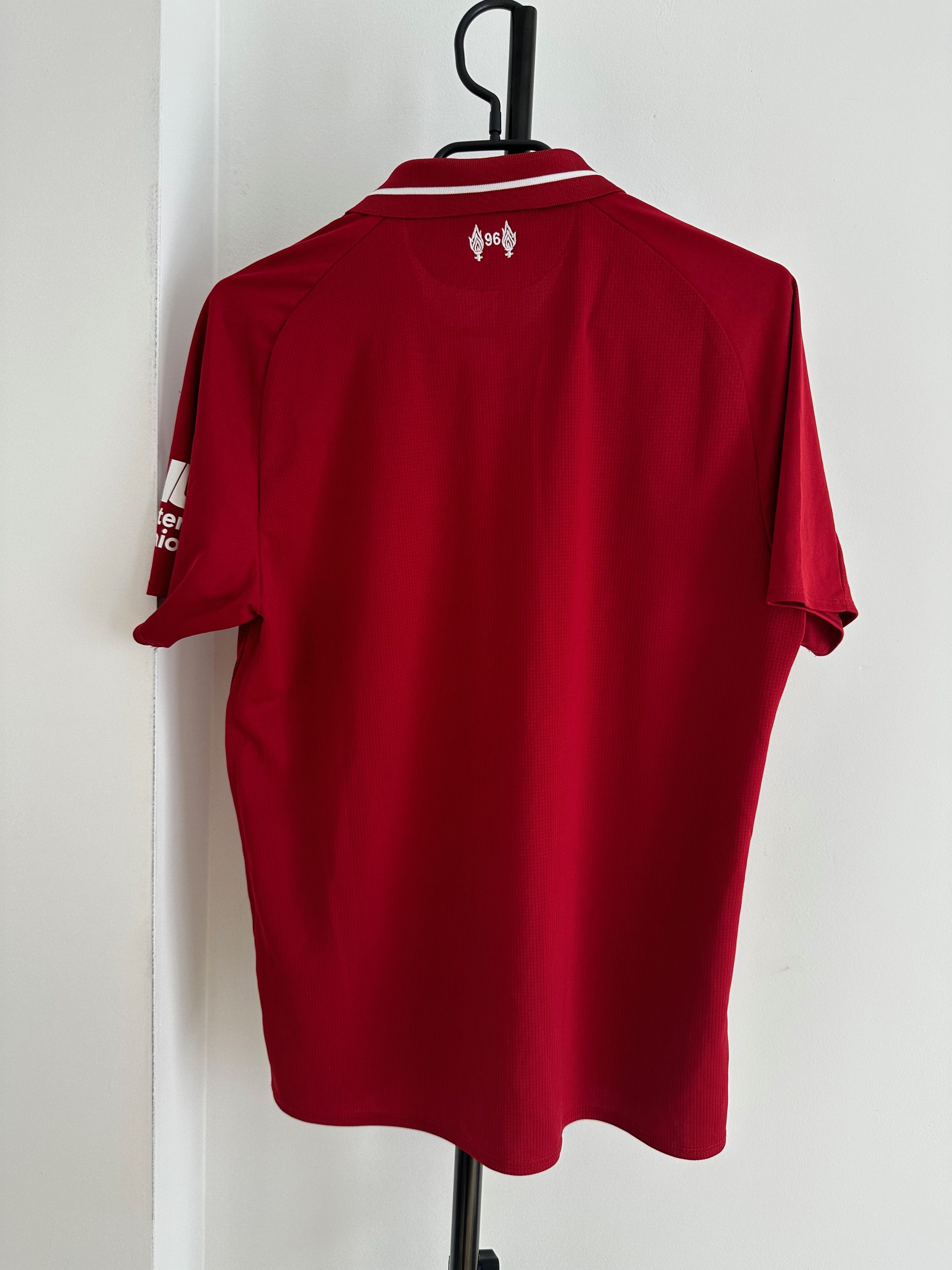 New Balance 2018 New Balance Liverpool Home soccer shirt jersey Size US S / EU 44-46 / 1 - 10 Thumbnail