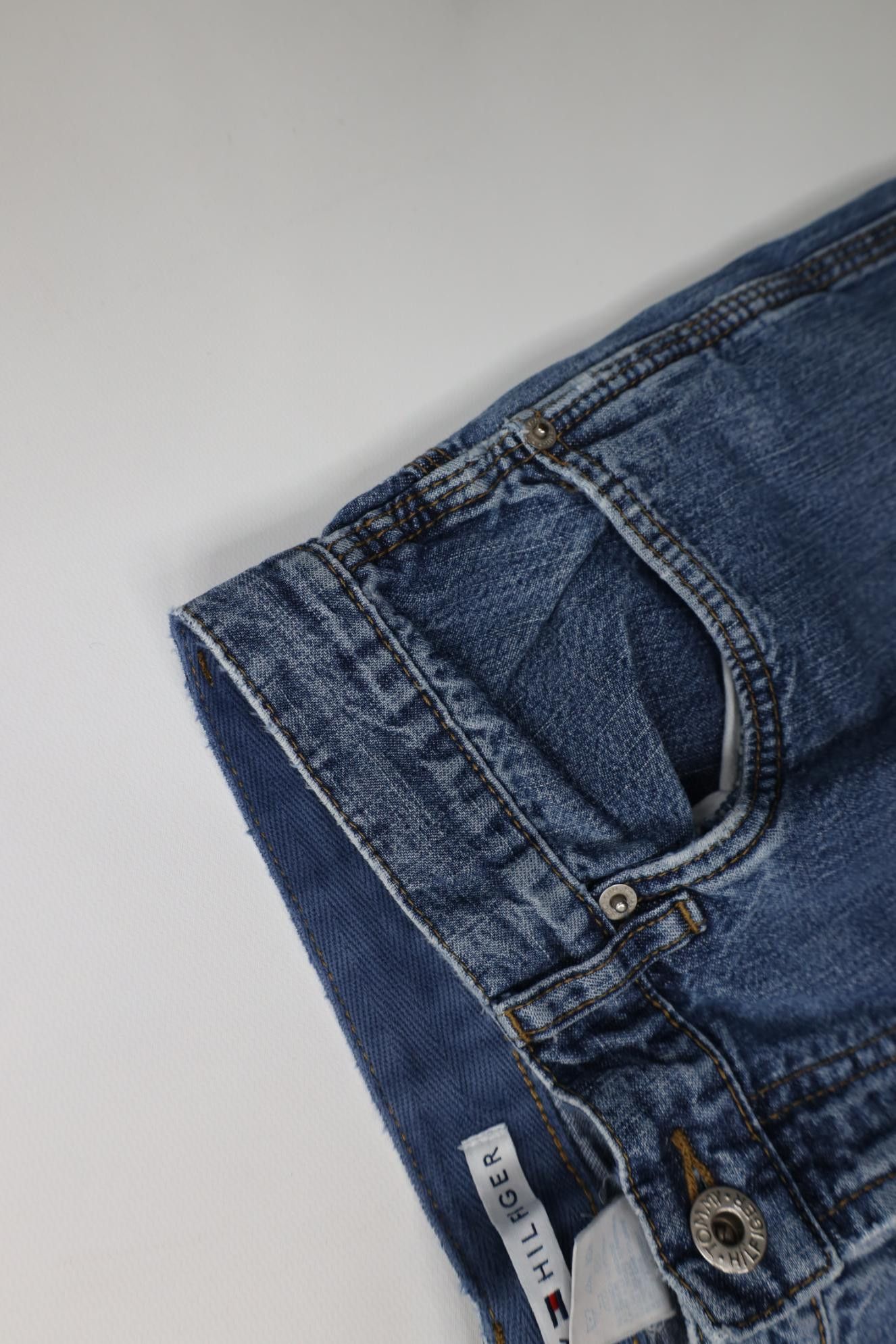 Tommy Hilfiger Vintage 90s Y2K Tommy Hilfiger Wide Leg Cargo Denim Jeans Size 34" / US 12 / IT 48 - 9 Thumbnail
