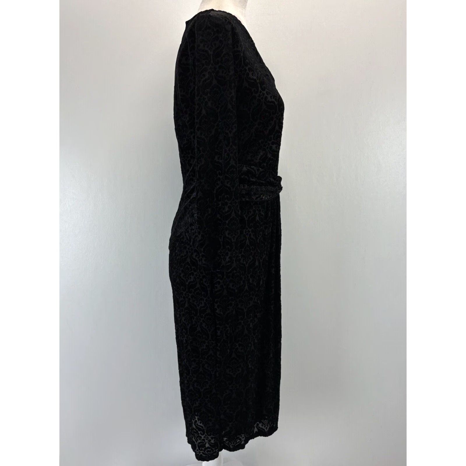 Talbots VINTAGE? Talbots Velvet Burnout Dress Midi Sheath Women's Size M Black Gothic Stretch 10 Ladies Witchy Twist Men/Women? Size M / US 6-8 / IT 42-44 - 4 Thumbnail