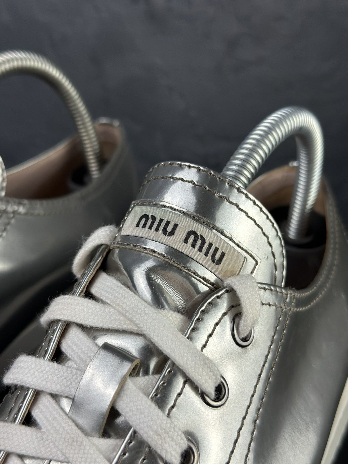 Miu Miu Miu Miu Silver Patent Leather Crystal Low-Top Sneakers Size US 10 / IT 40 - 2 Thumbnail