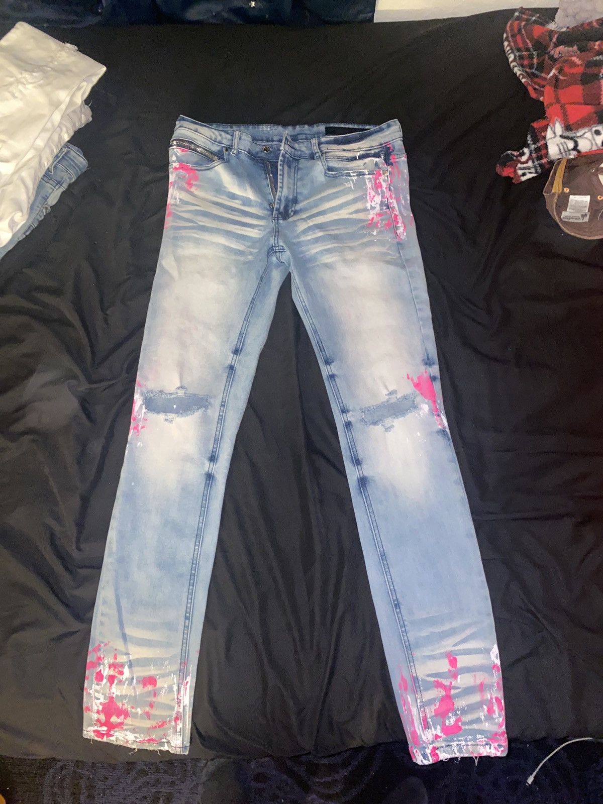 Red bandana patch offers rockstar jeans