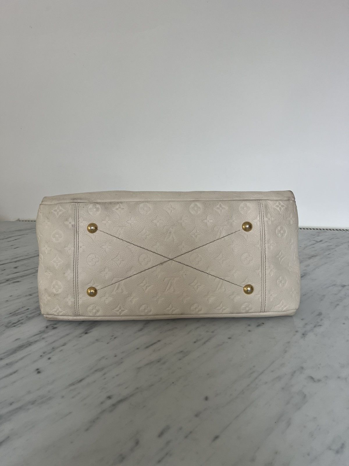 Louis Vuitton Louis Vuitton White Artsy MM Size ONE SIZE - 7 Thumbnail