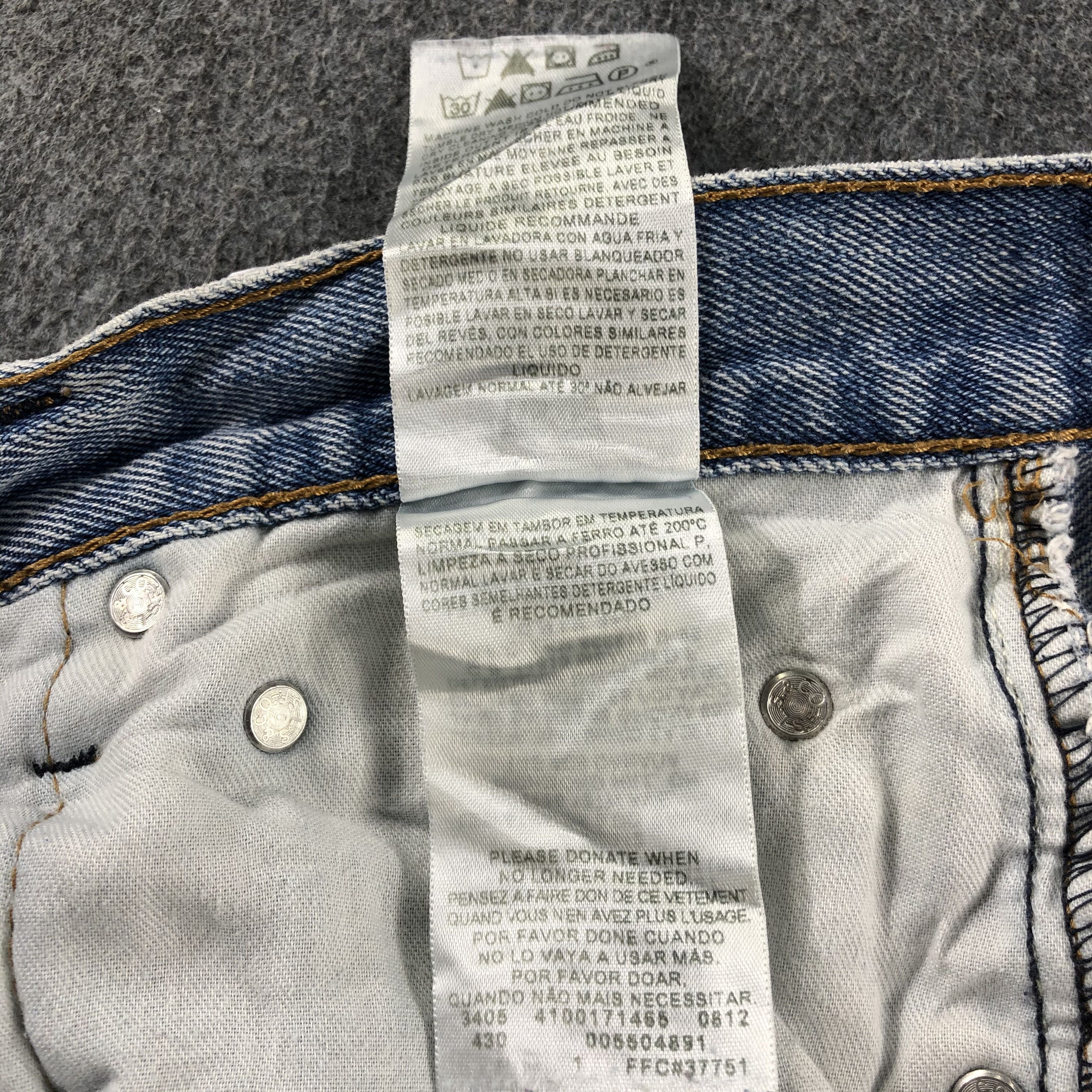 Levi's Vintage Blue Wash Levis 550 Jeans-J2667 Size US 28 / EU 44 - 12 Thumbnail