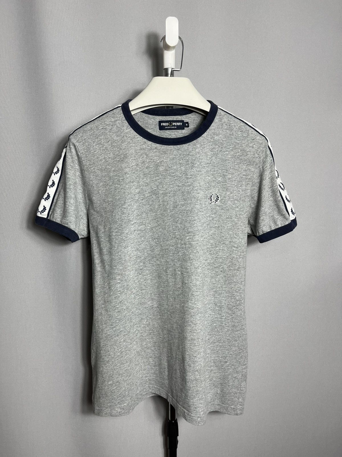 Fred Perry Fred Perry t-shirt men’s cotton short sleeve grey crew neck Size US M / EU 48-50 / 2 - 1 Thumbnail