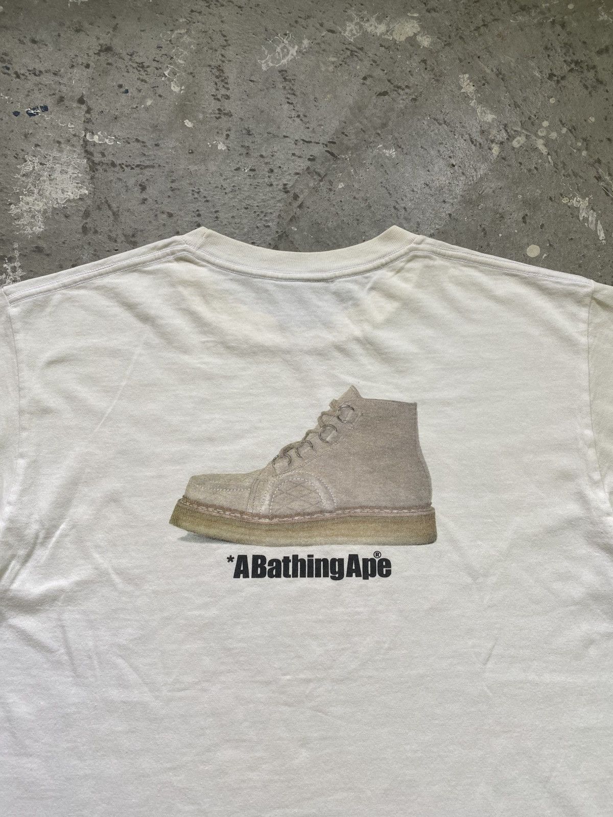 Bape Vintage BAPE Manhunt A Bathing Ape Tee Nigo Era Size US M / EU 48-50 / 2 - 4 Thumbnail