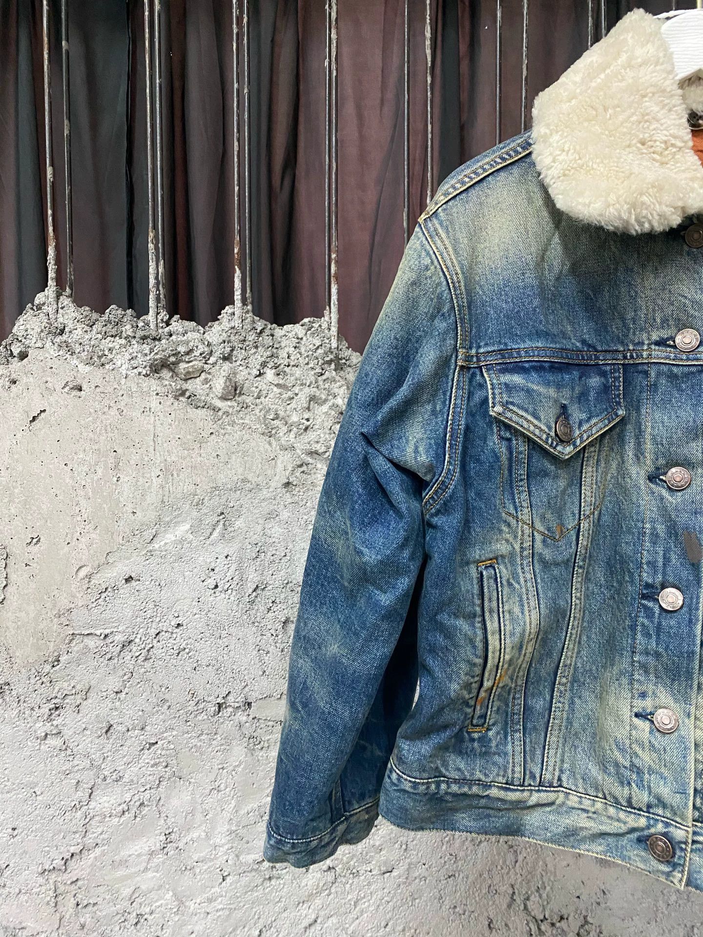 Gucci Gucci Denim Puffer Jacket 40 EU New Size S / US 4 / IT 40 - 4 Thumbnail