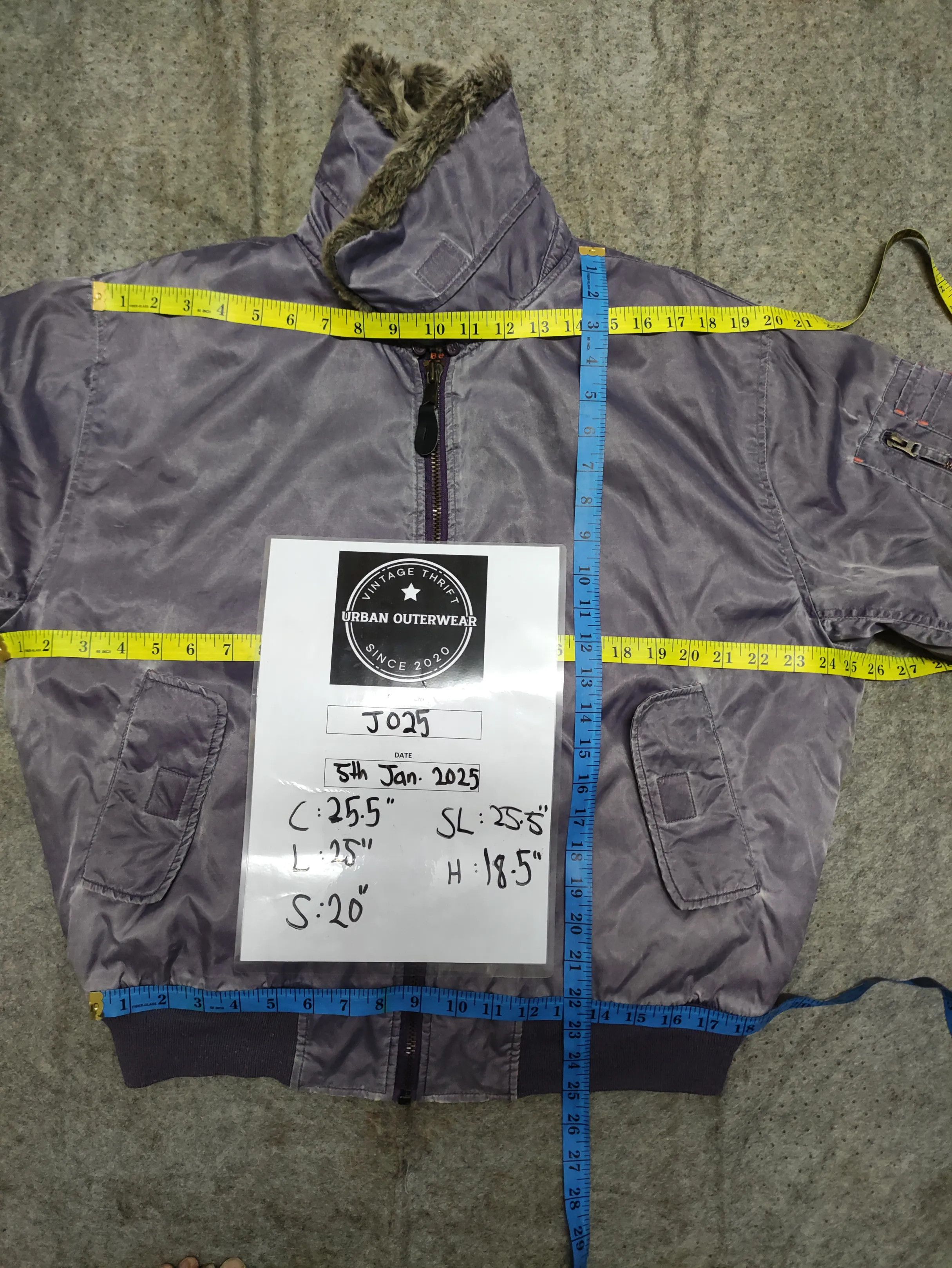 Other Vintage Bomber Flyer's Man MA-1 Sunfaded Jacket J025 Size US L / EU 52-54 / 3 - 23 Thumbnail