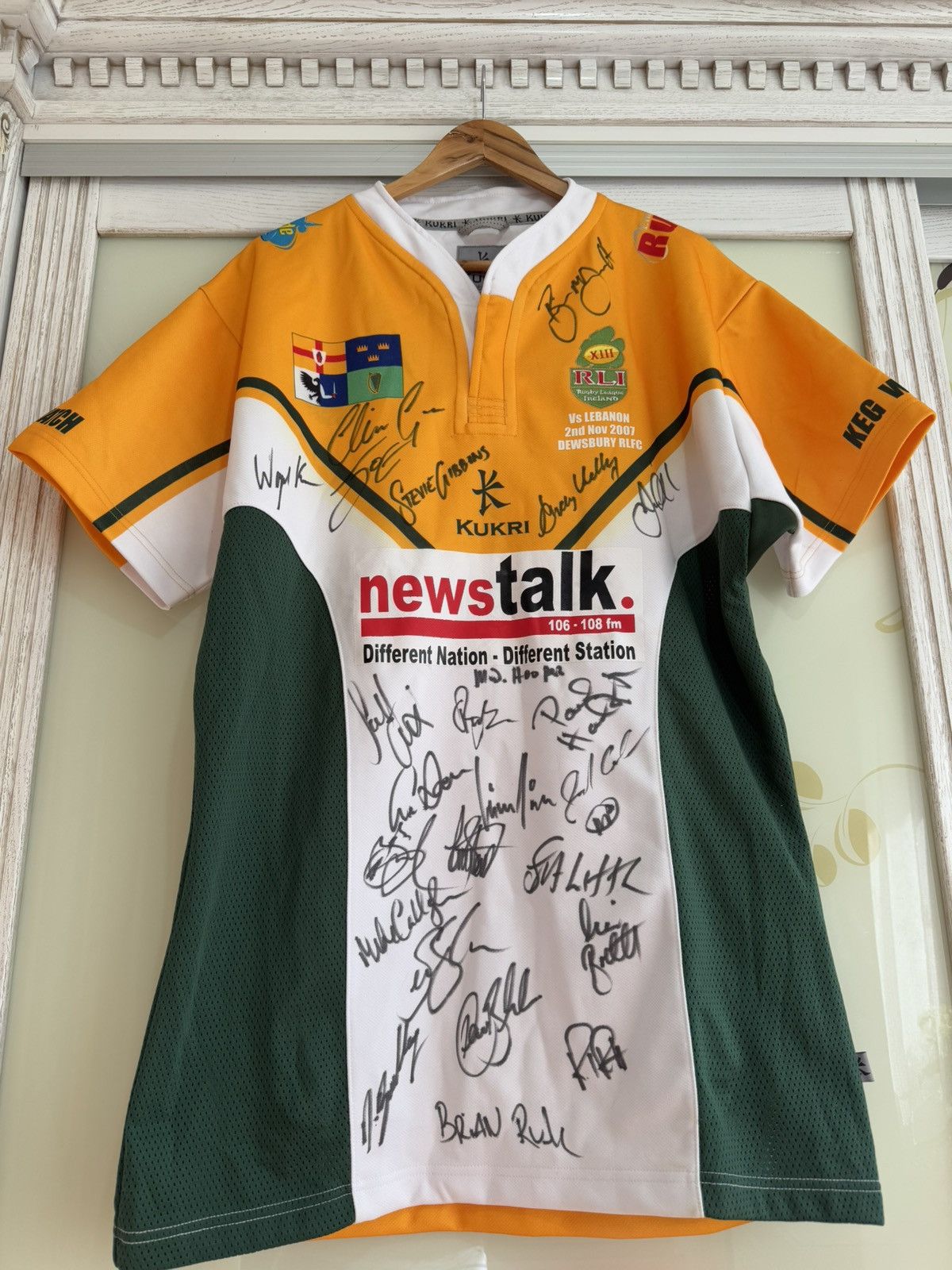 Other Rare Ireland vs Lebanon 2007 Signed Rugby Jersey Vintage Kit Size US XXL / EU 58 / 5 - 7 Thumbnail