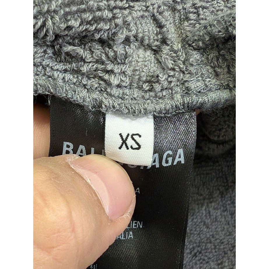 o1rshd1 Monogram Gown in Gray