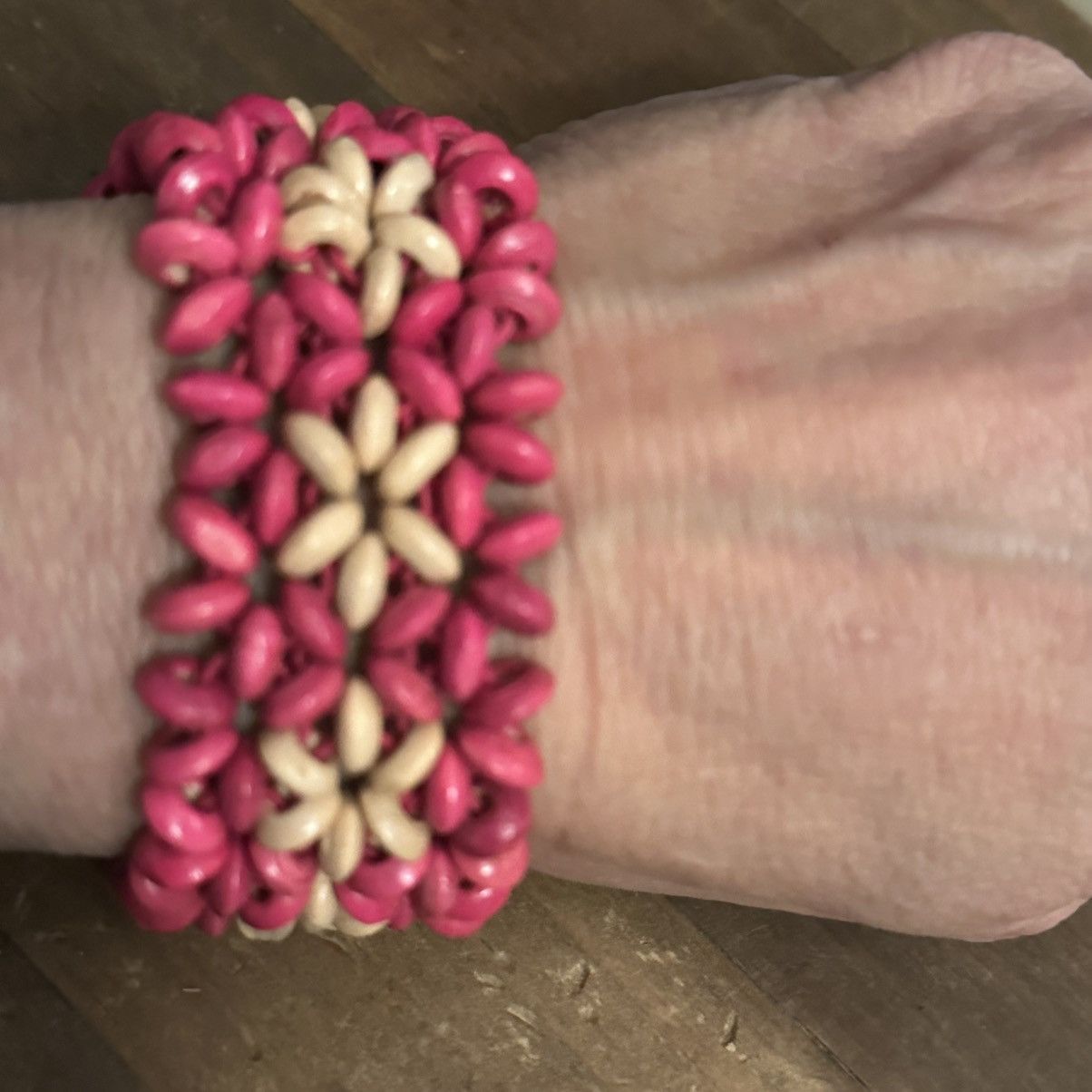 Other Wooden fuchsia and cream floral stretch bracelet Size ONE SIZE - 4 Thumbnail