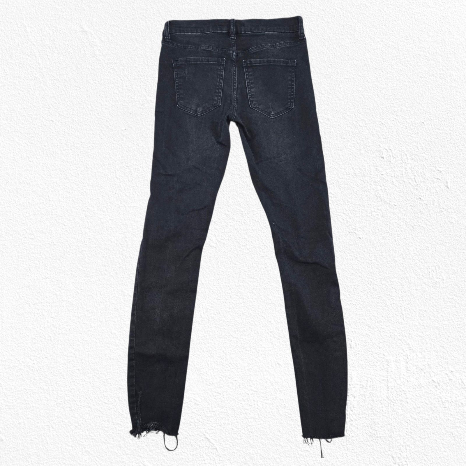 Free People Free People Black Distressed Skinny Jeans Size 25 Size 25" / US 0 / IT 36 - 11 Thumbnail