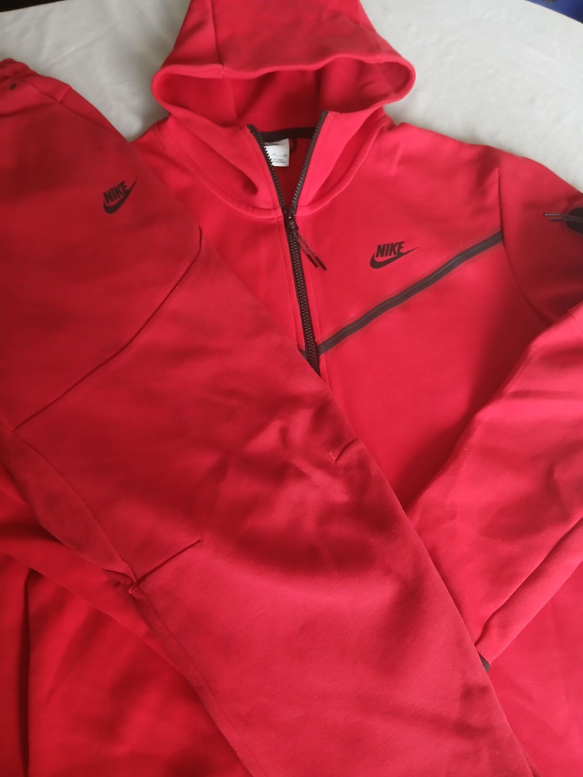 Nike Nike Tech Sportswear University Red Size US L / EU 52-54 / 3 - 1 Thumbnail