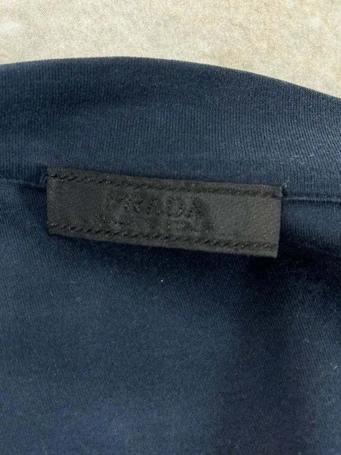 Prada 2000s Prada Navy Zip-up Sweater Size US M / EU 48-50 / 2 - 10 Thumbnail