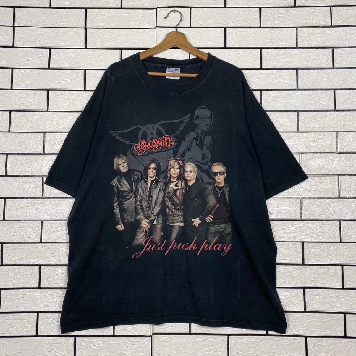 Band Tees 📌Vintage 90's Band Tees Aerosmith Big Logo Short Sleeve Size US XXL / EU 58 / 5 - 2 Thumbnail