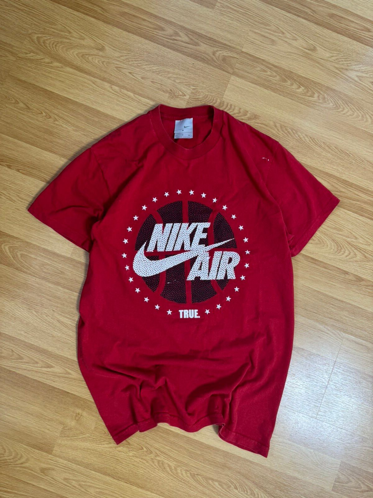 Nike Vintage 90s Nike Streetwear Air True. Red Tee Size US M / EU 48-50 / 2 - 3 Thumbnail