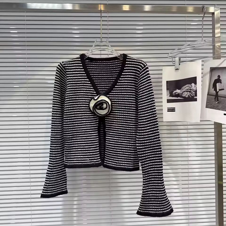 Striped Retro Vintage Style Trendy V-Neck Cardigan Sweater