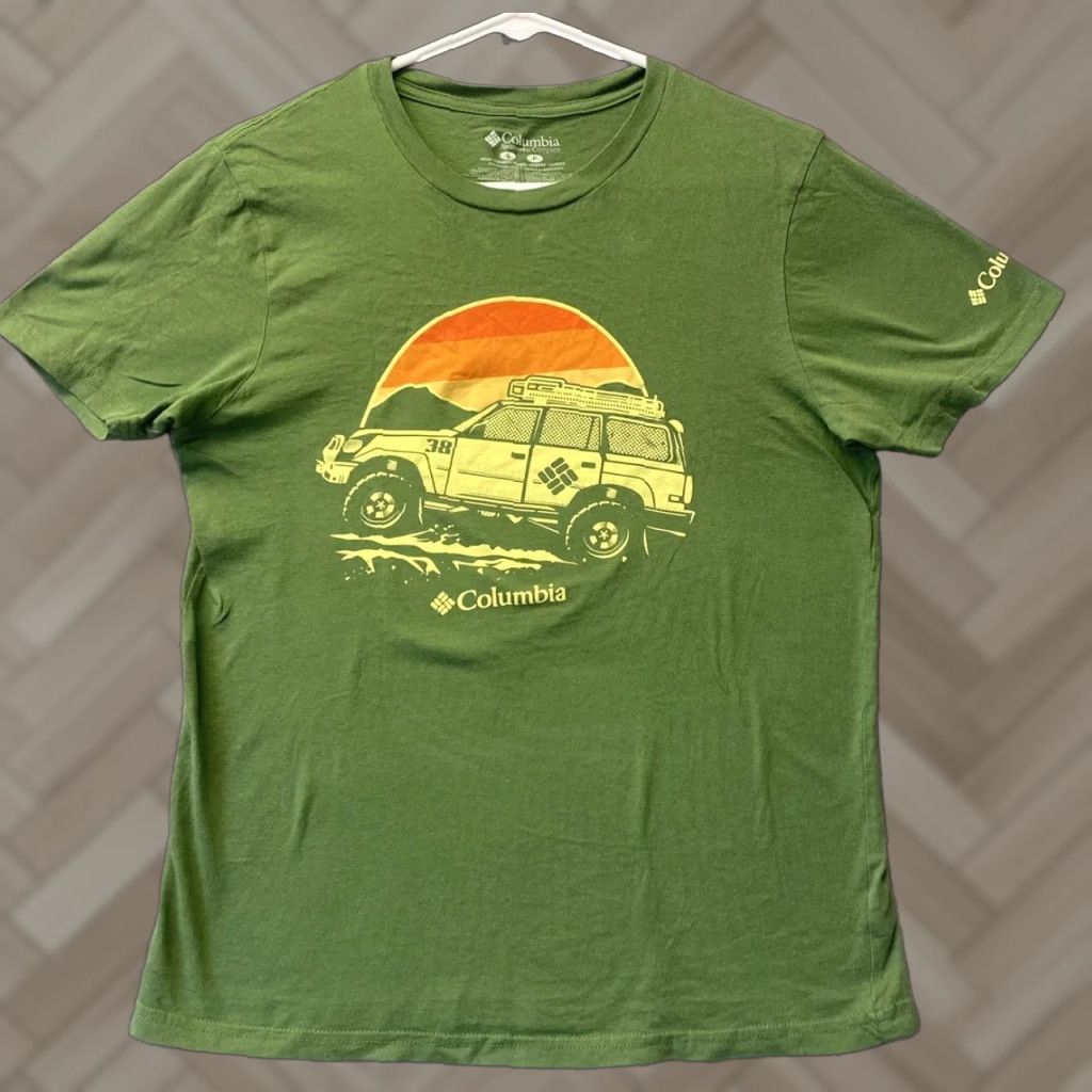 Vintage Columbia Men's T-Shirt Small Green Summer Outdoor Logo Cotton Crew Neck Size US S / EU 44-46 / 1 - 1 Thumbnail