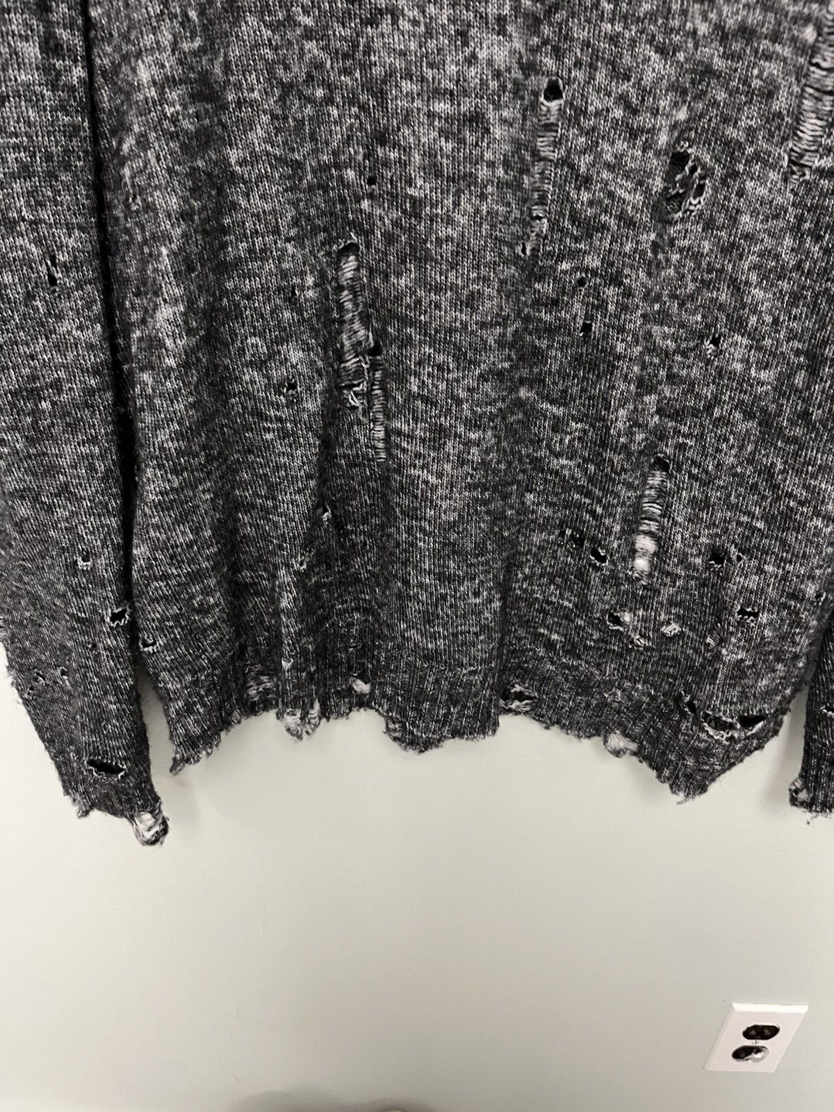 John Varvatos Distressed crewneck. Medium Size US M / EU 48-50 / 2 - 8 Thumbnail
