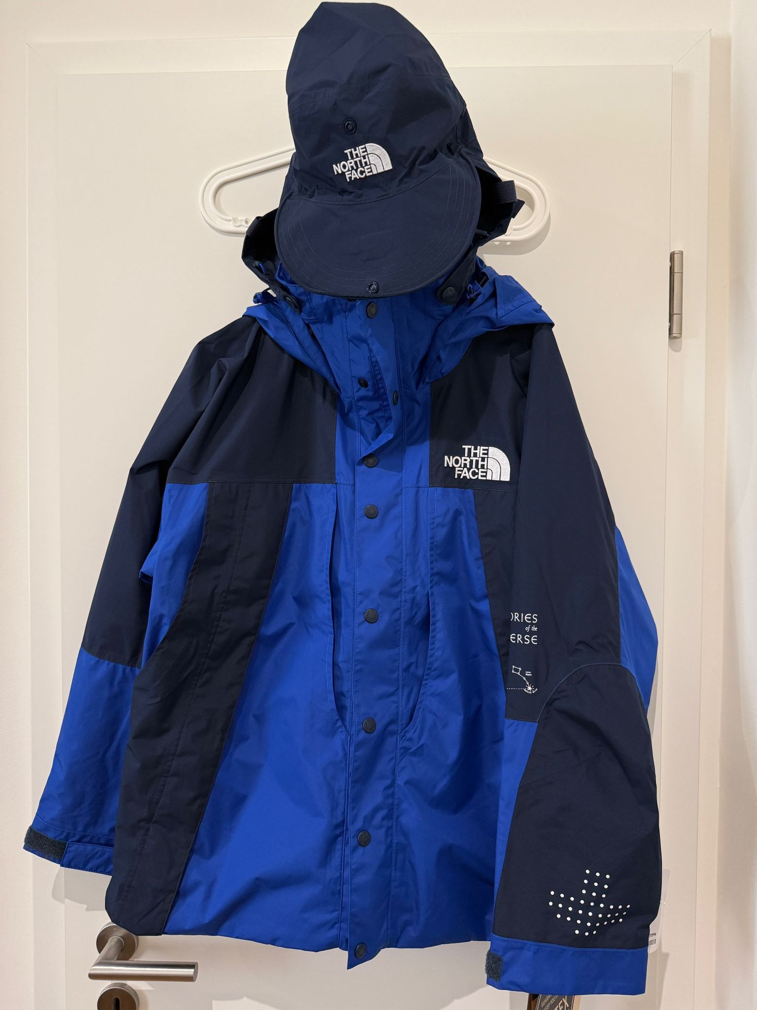 The North Face The North Face UE GTX Multi-Pocket Shell - NWT - L (Fits M) Size US M / EU 48-50 / 2 - 1 Thumbnail