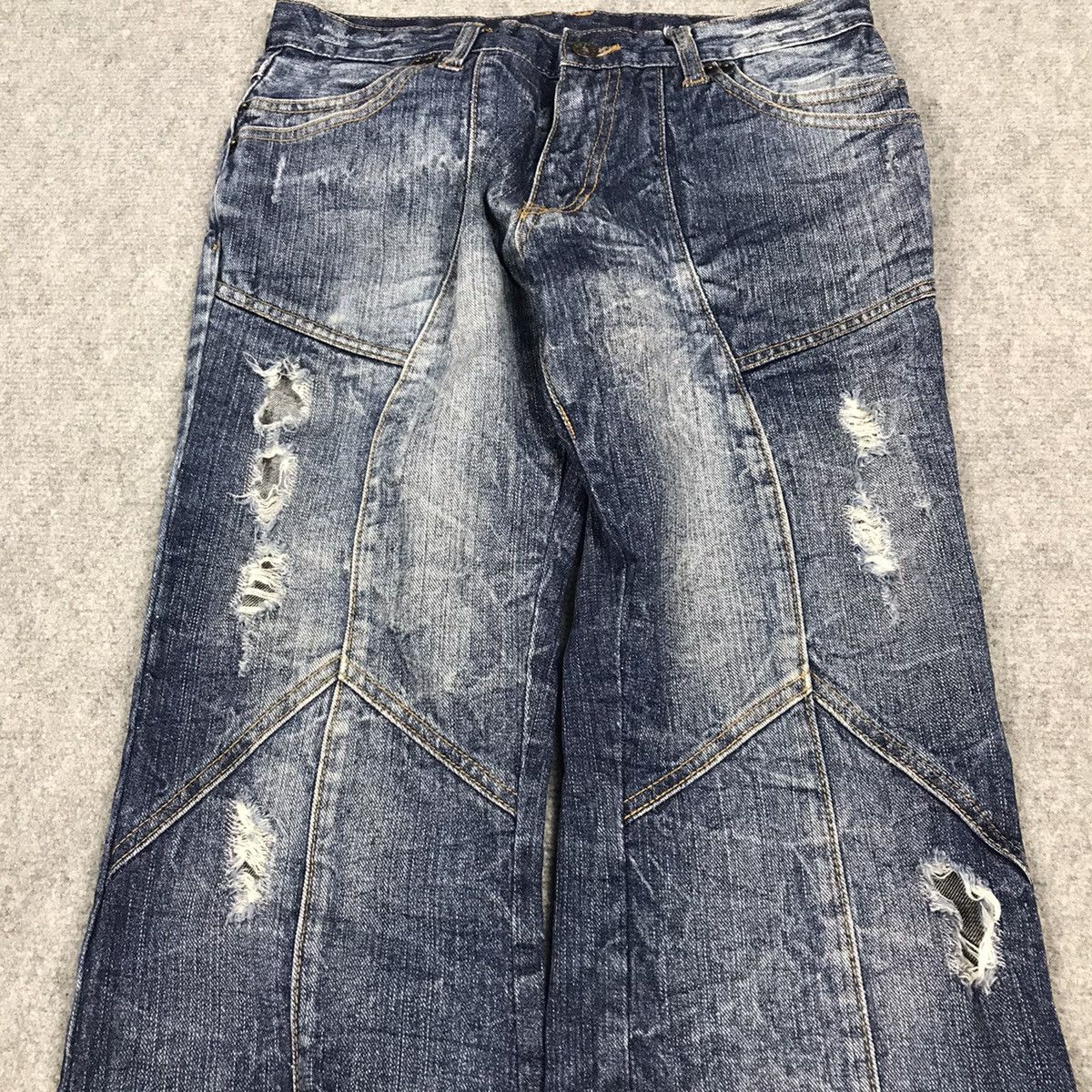 If Six Was Nine FLARE DENIM SEMANTICDESIGN RIPPED DISTRESSED BOOT CUT PANTS Size US 28 / EU 44 - 5 Thumbnail