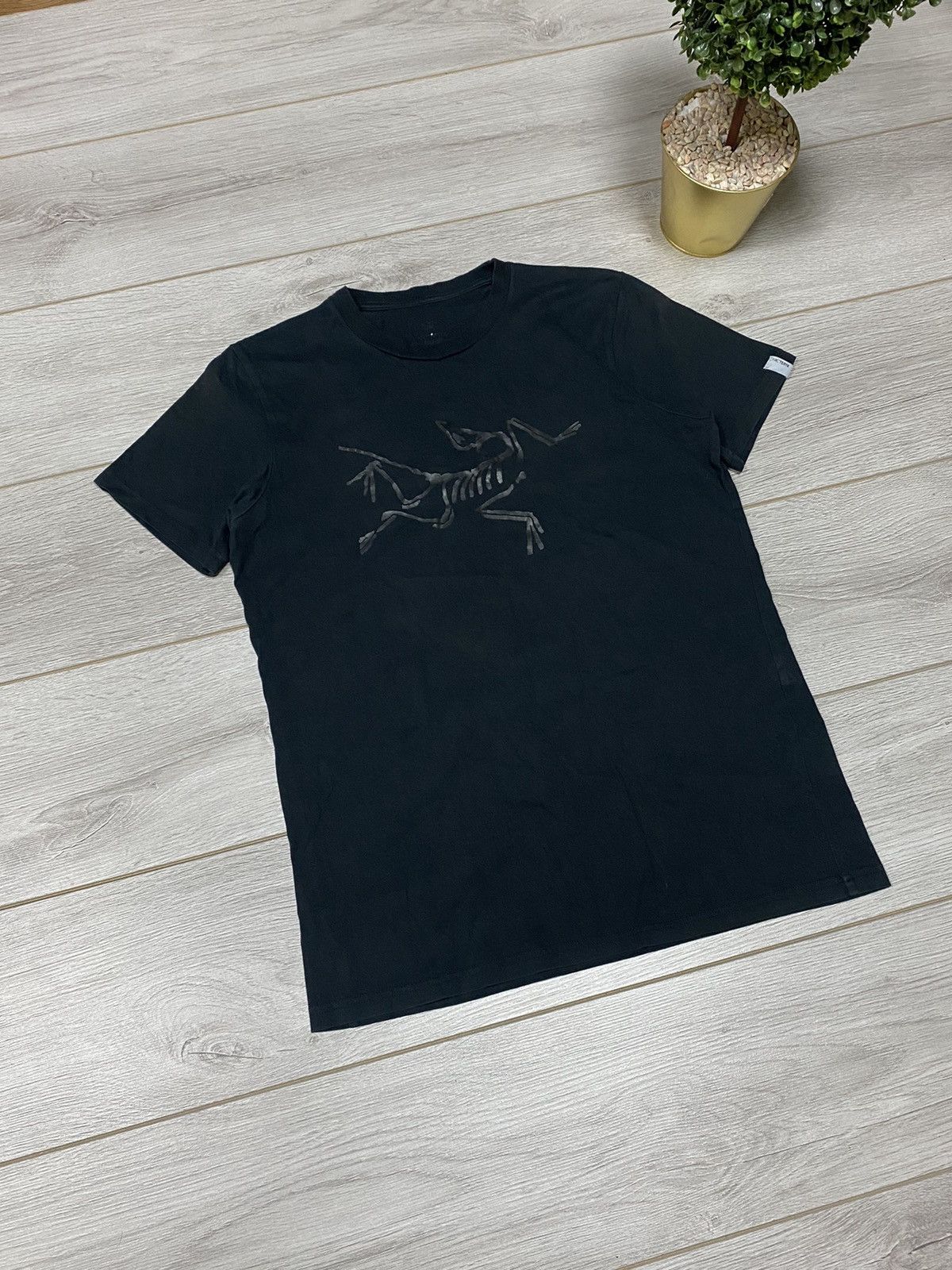 Arc'teryx Arcteryx vintage shimmering big bird logo t-shirt Size US M / EU 48-50 / 2 - 6 Thumbnail